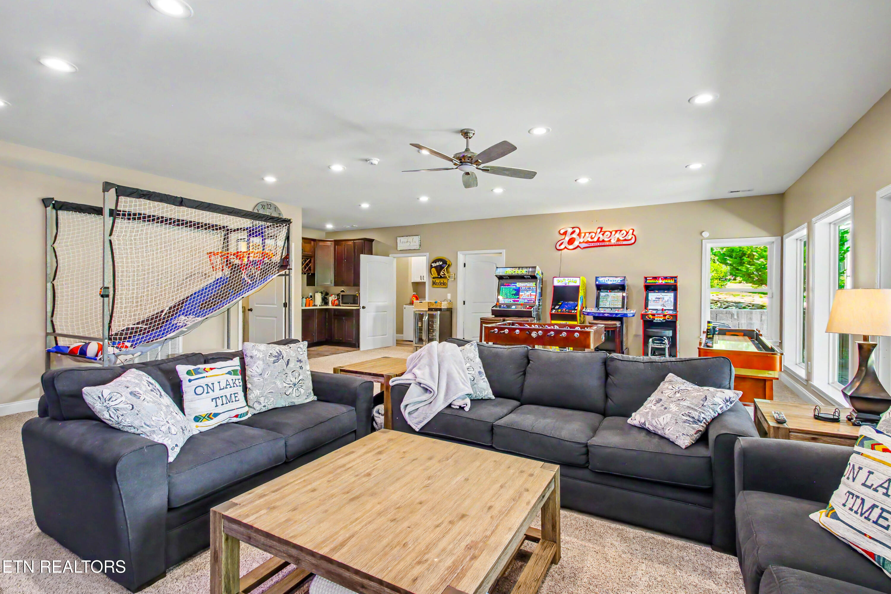 597 E Norris Point Road Lafollette TN 37766