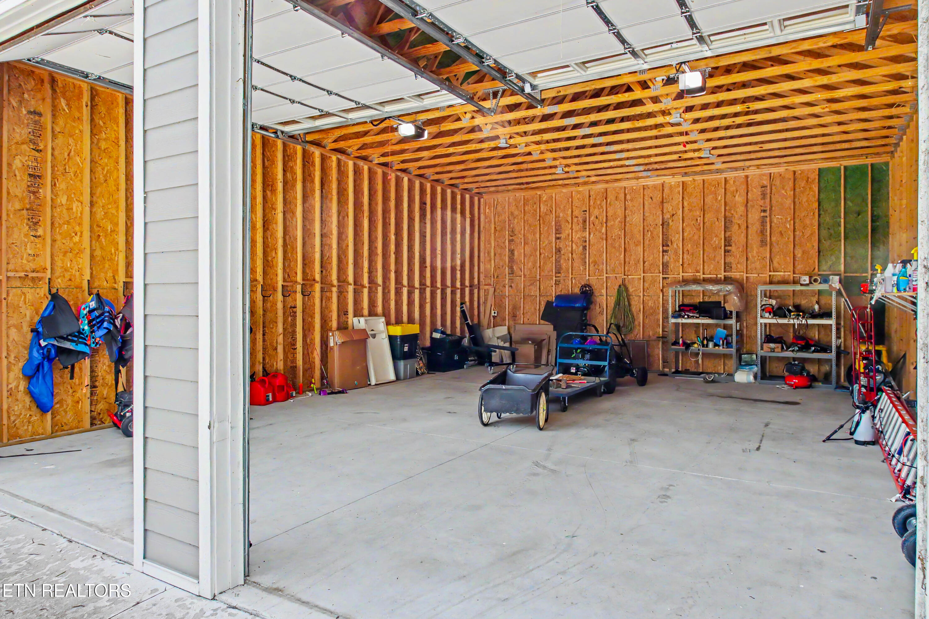 597 E Norris Point Road Lafollette TN 37766