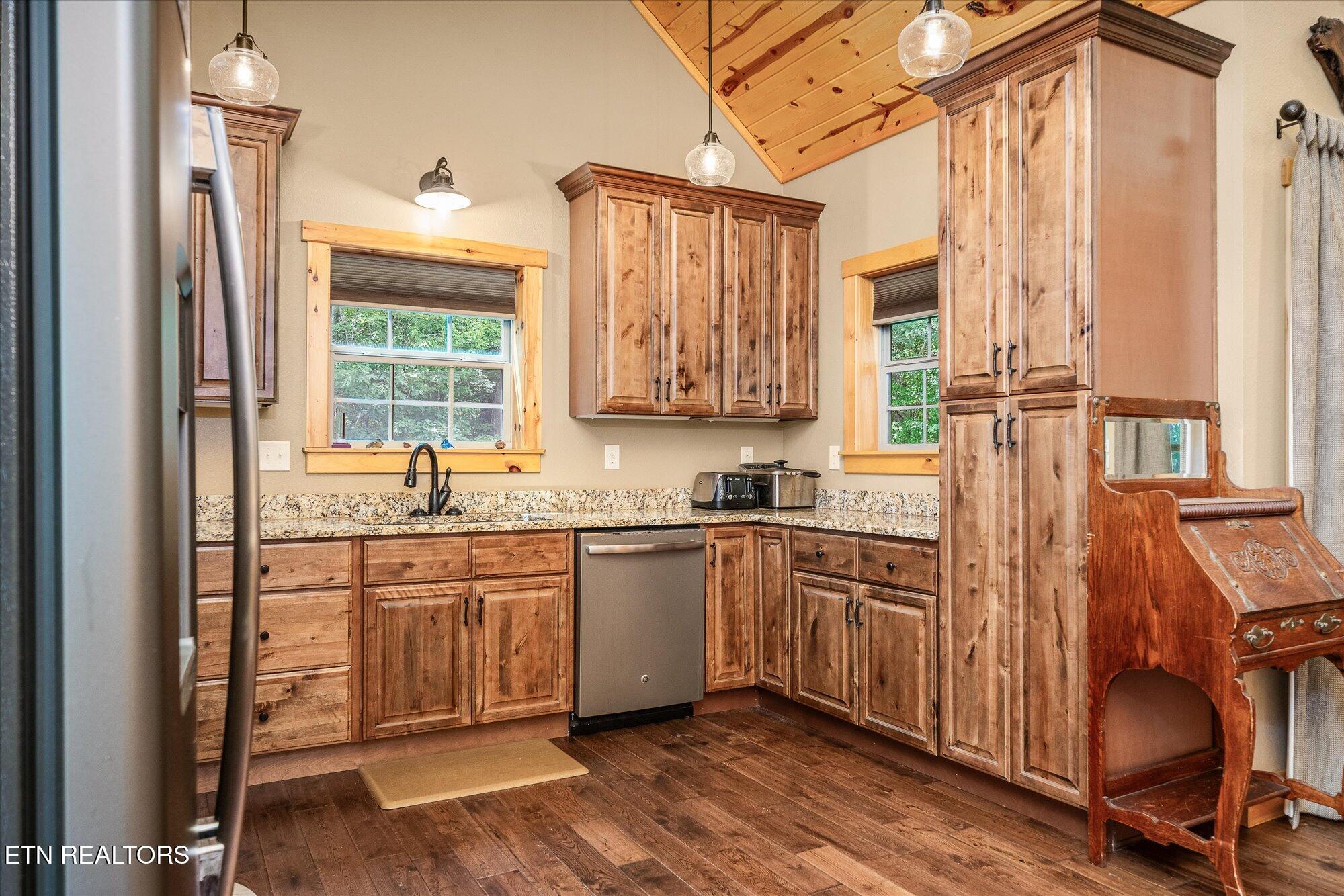 424 Wilderness Lane Jamestown TN 38556
