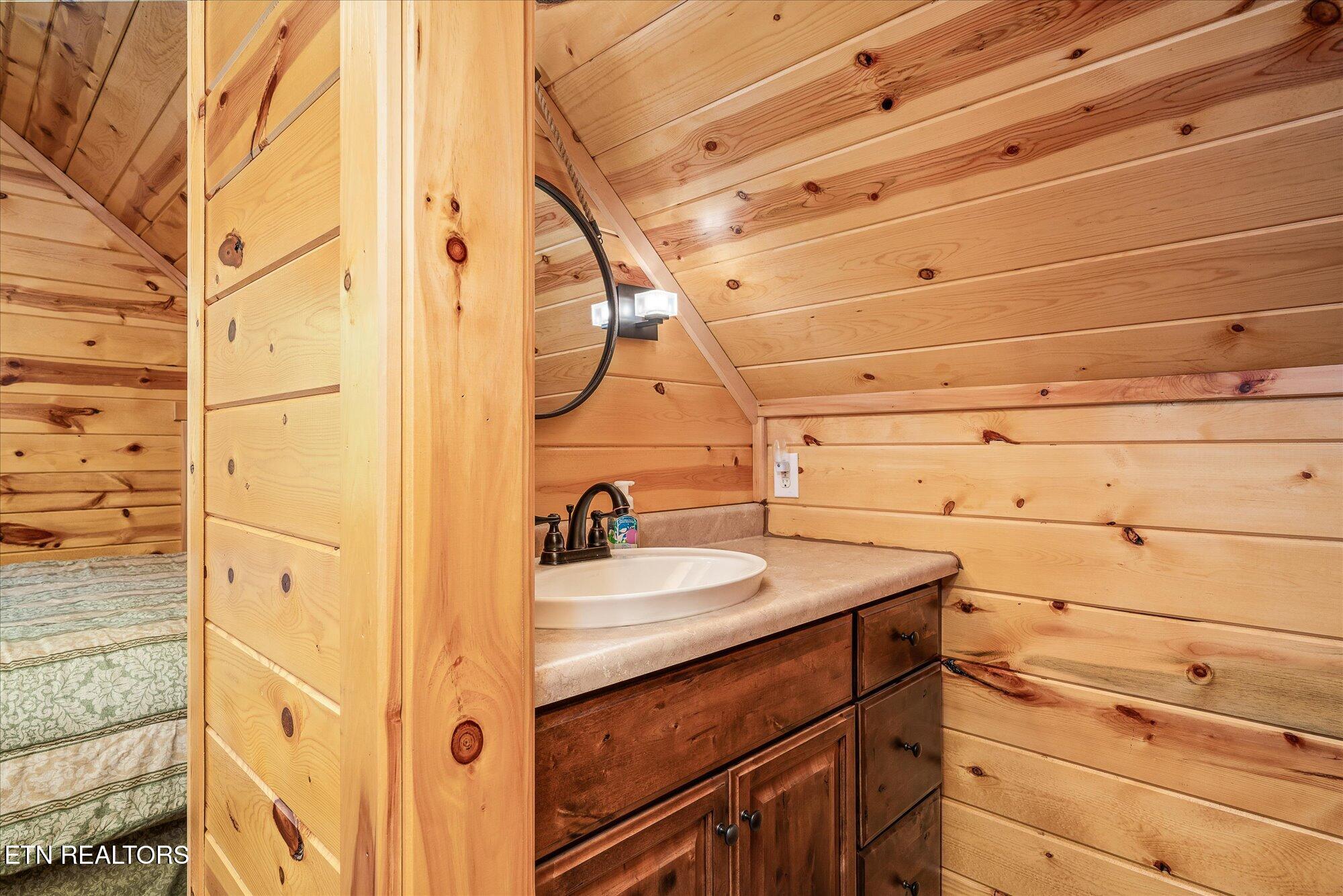 424 Wilderness Lane Jamestown TN 38556