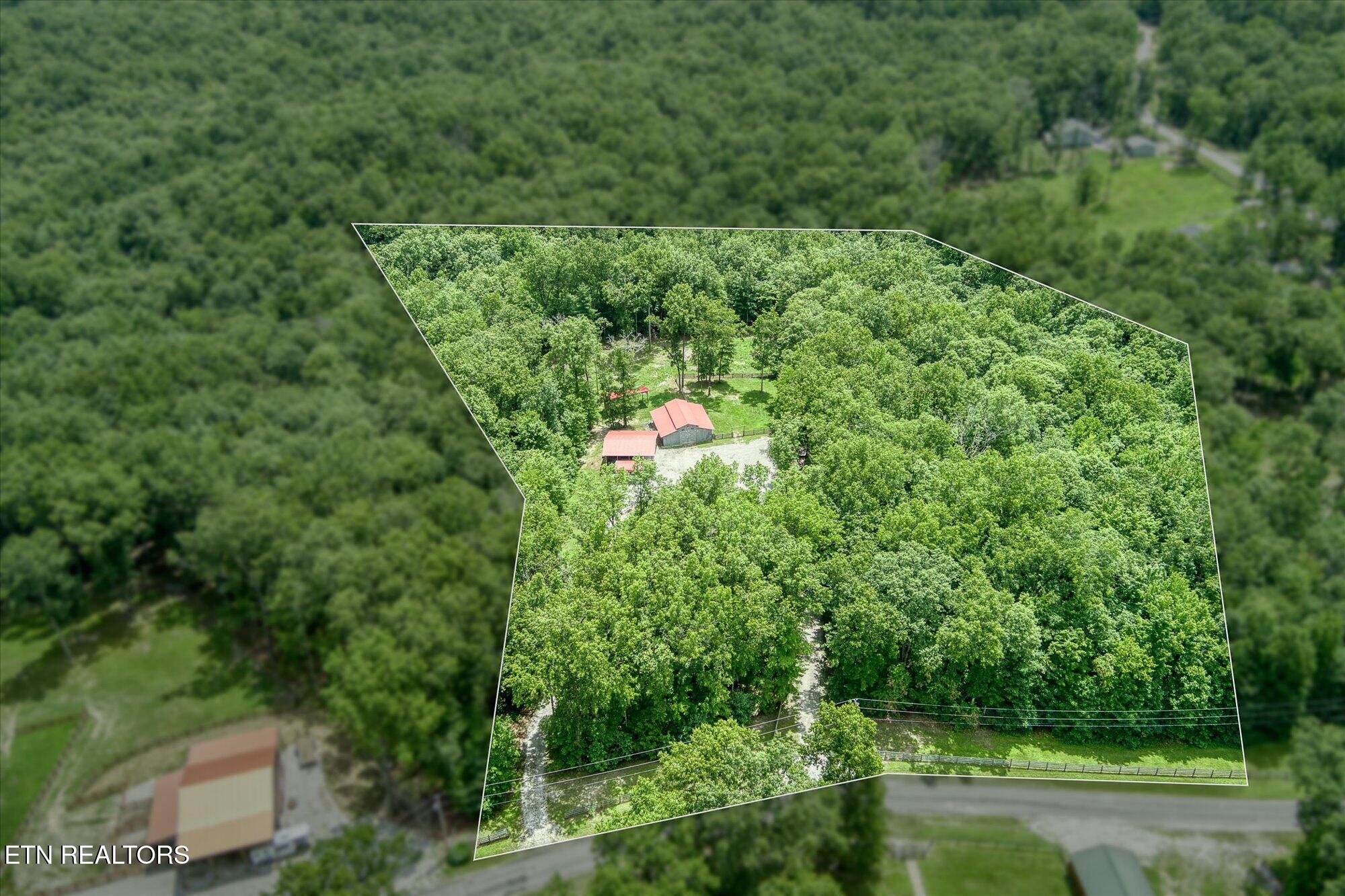 424 Wilderness Lane Jamestown TN 38556