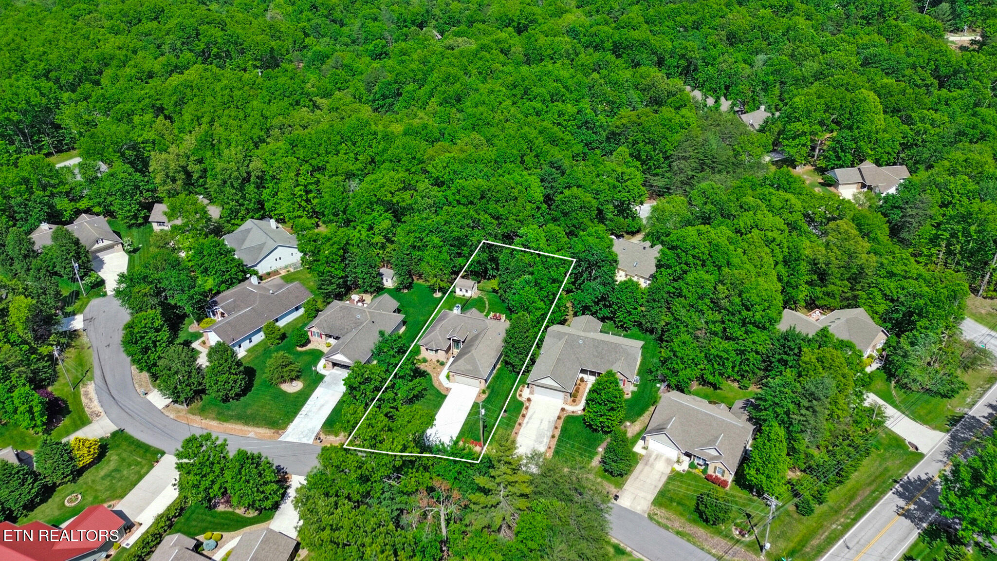 14 Dickens Lane Fairfield Glade TN 38558