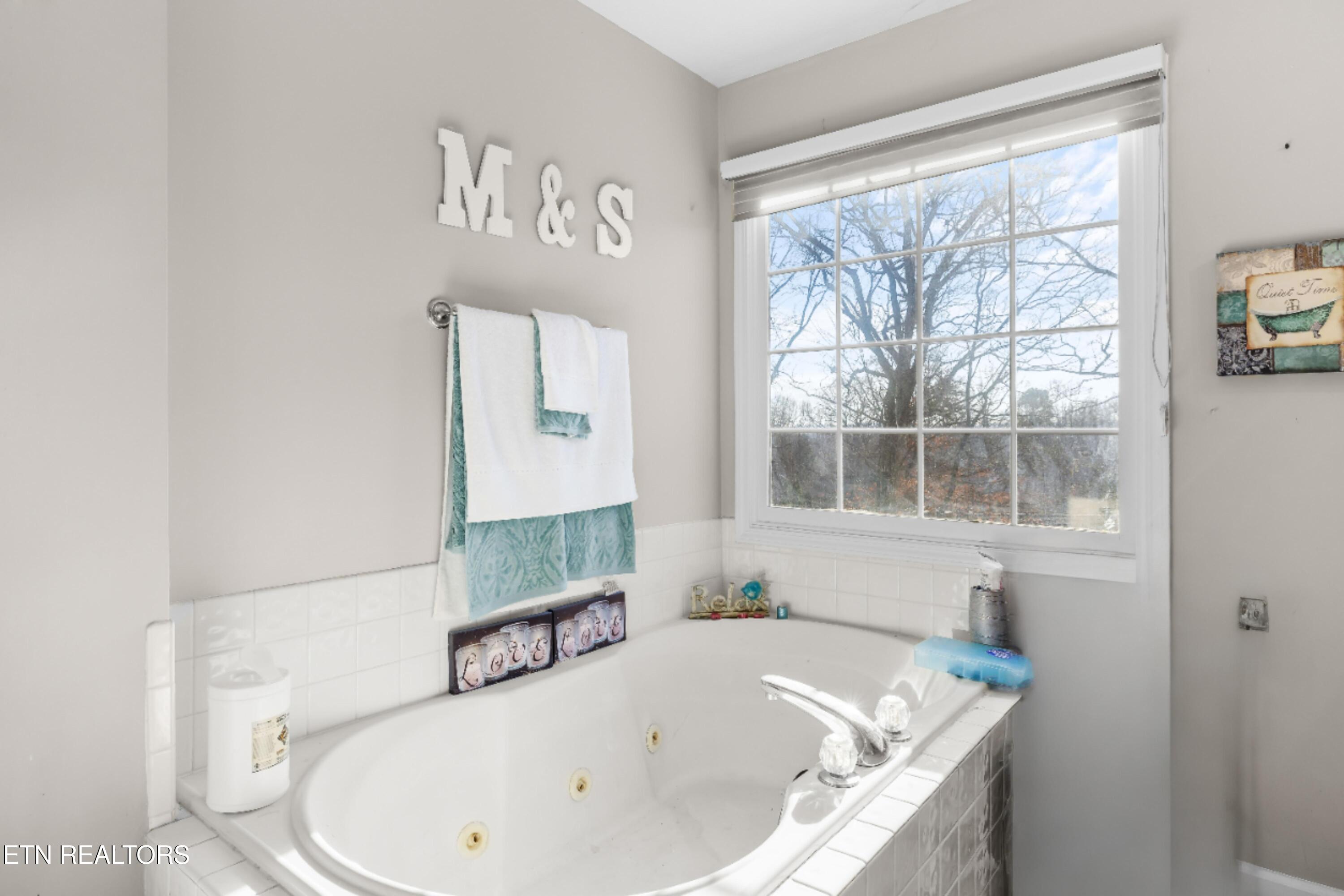 8946 Maple Ridge Lane Knoxville TN 37923
