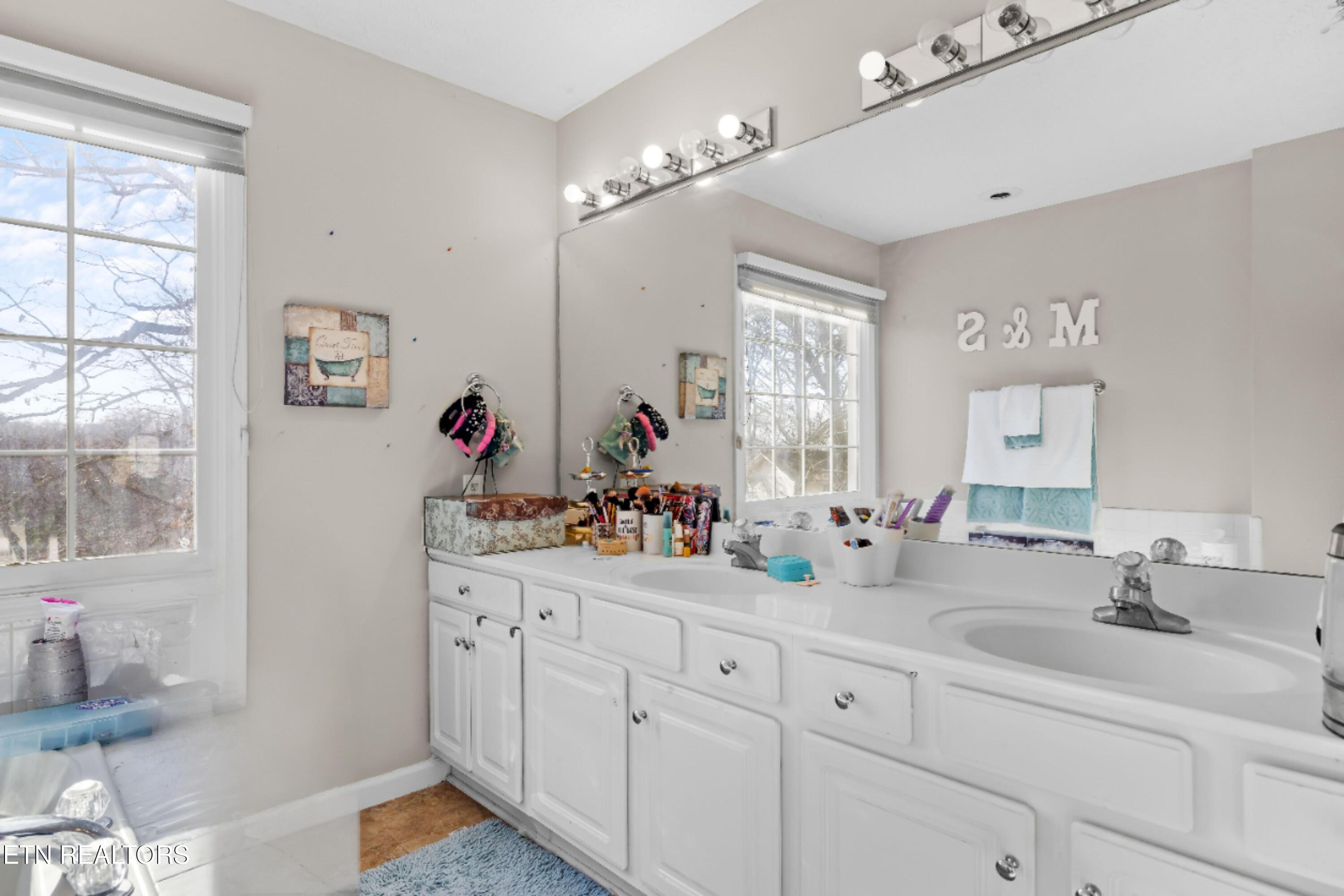 8946 Maple Ridge Lane Knoxville TN 37923