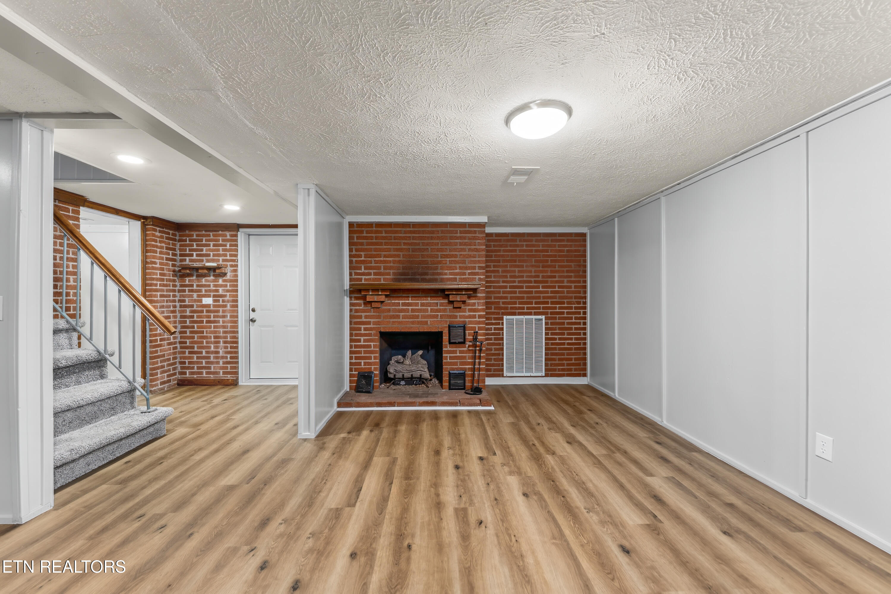 2618,2528 Shaler Lane Knoxville TN 37920