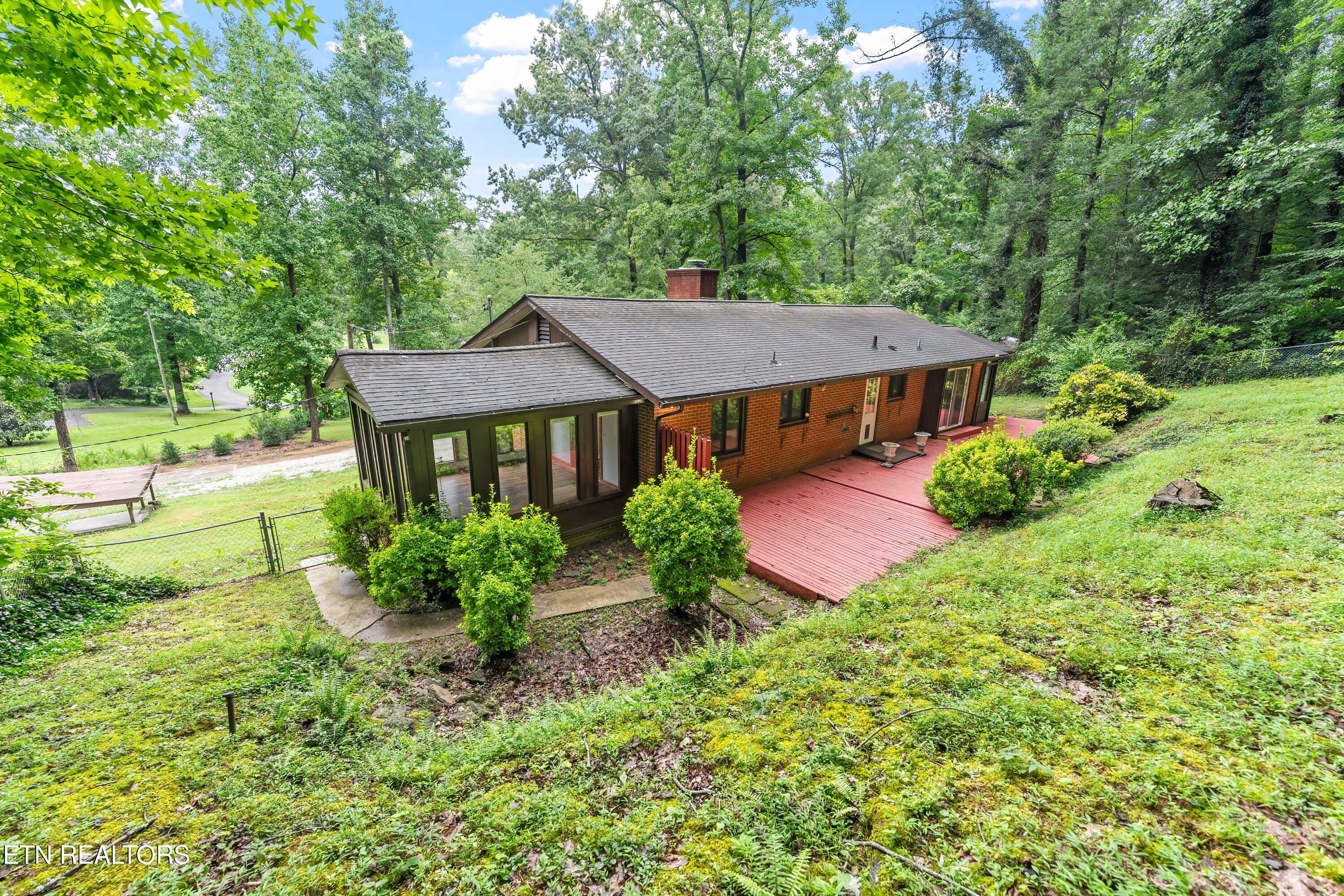 2618,2528 Shaler Lane Knoxville TN 37920