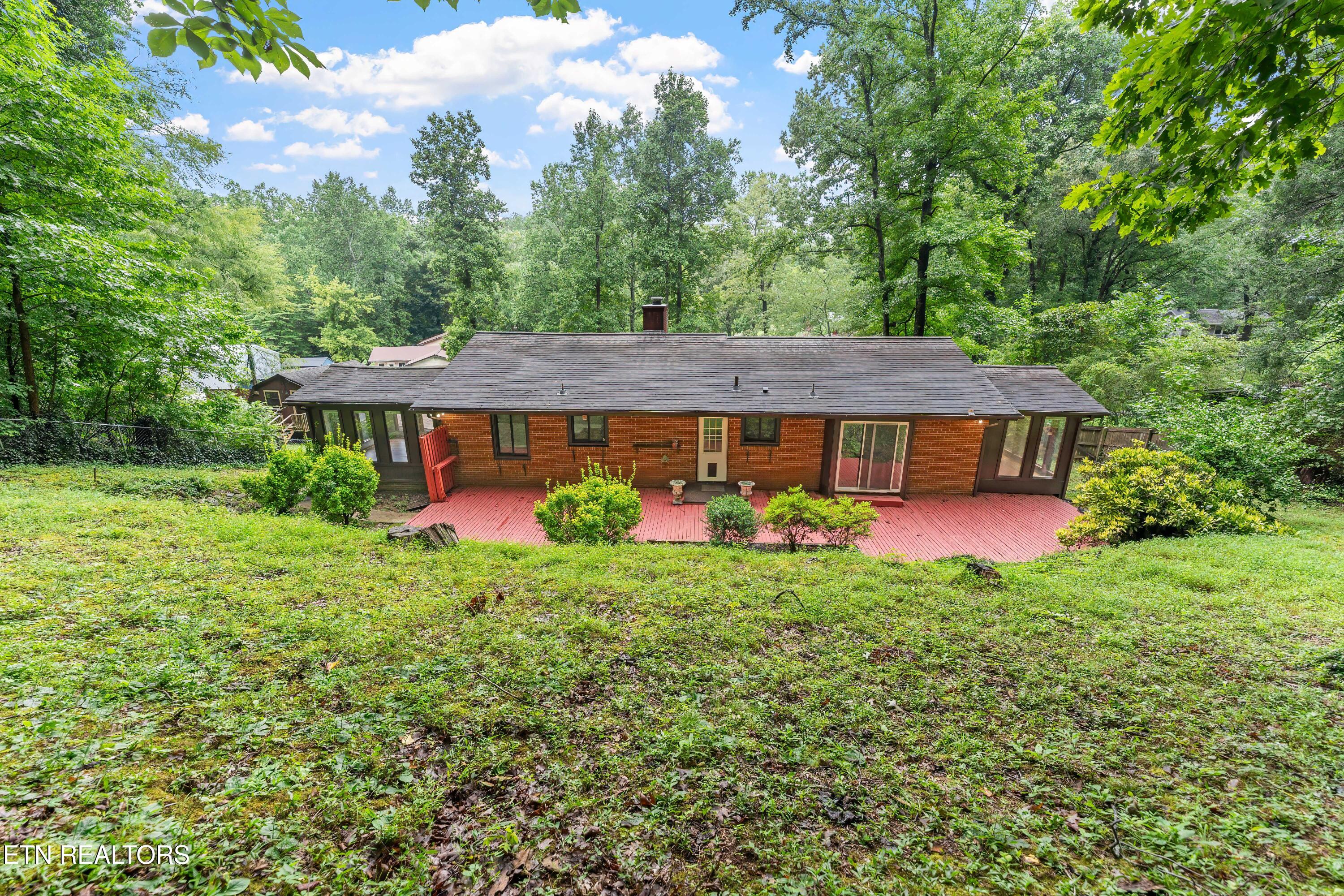 2618,2528 Shaler Lane Knoxville TN 37920
