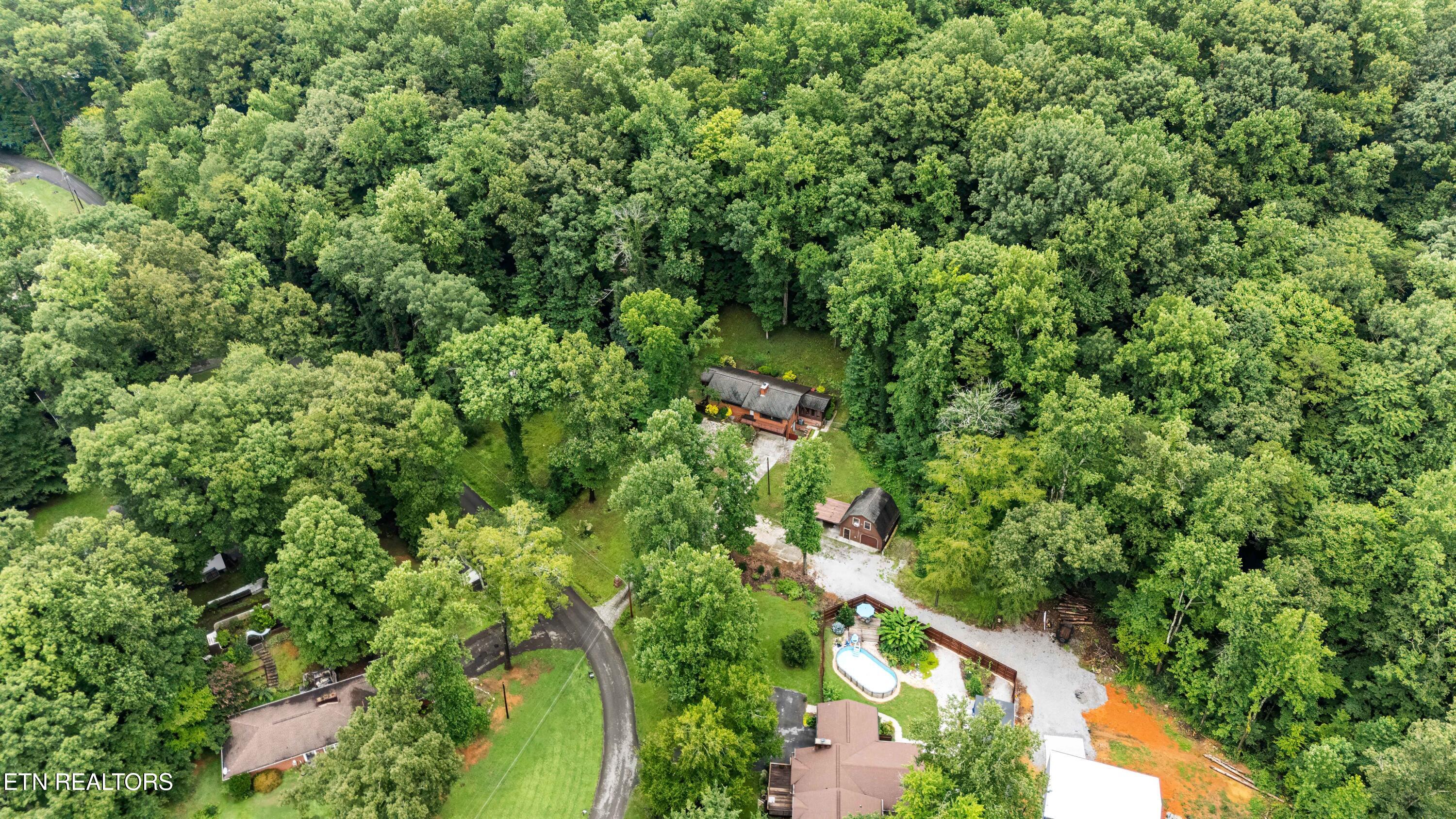 2618,2528 Shaler Lane Knoxville TN 37920