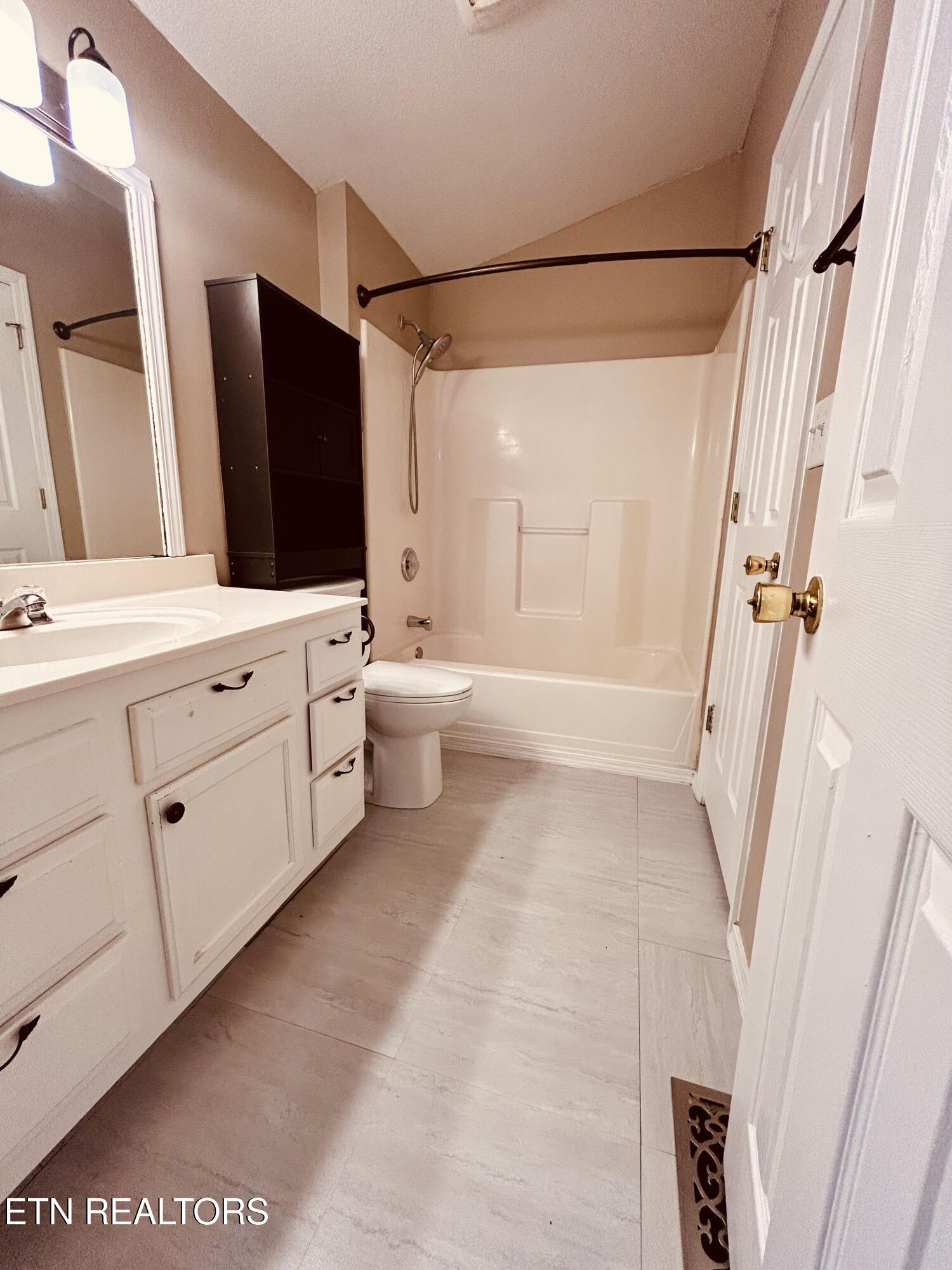 528 Stolman Way Knoxville TN 37918