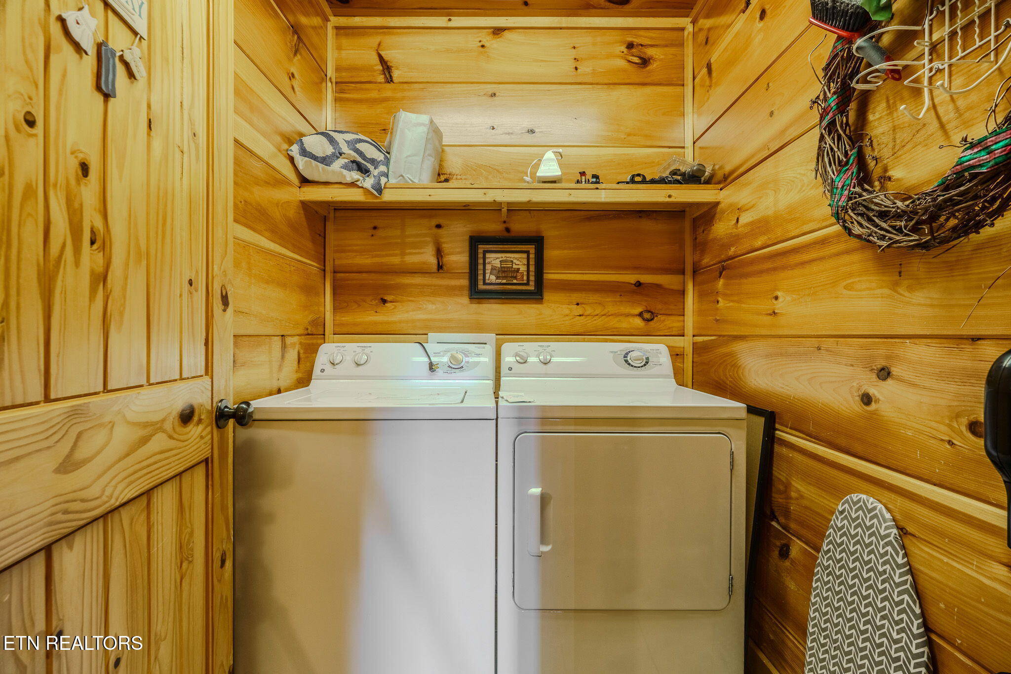 2453 Hackberry Drive Sevierville TN 37862