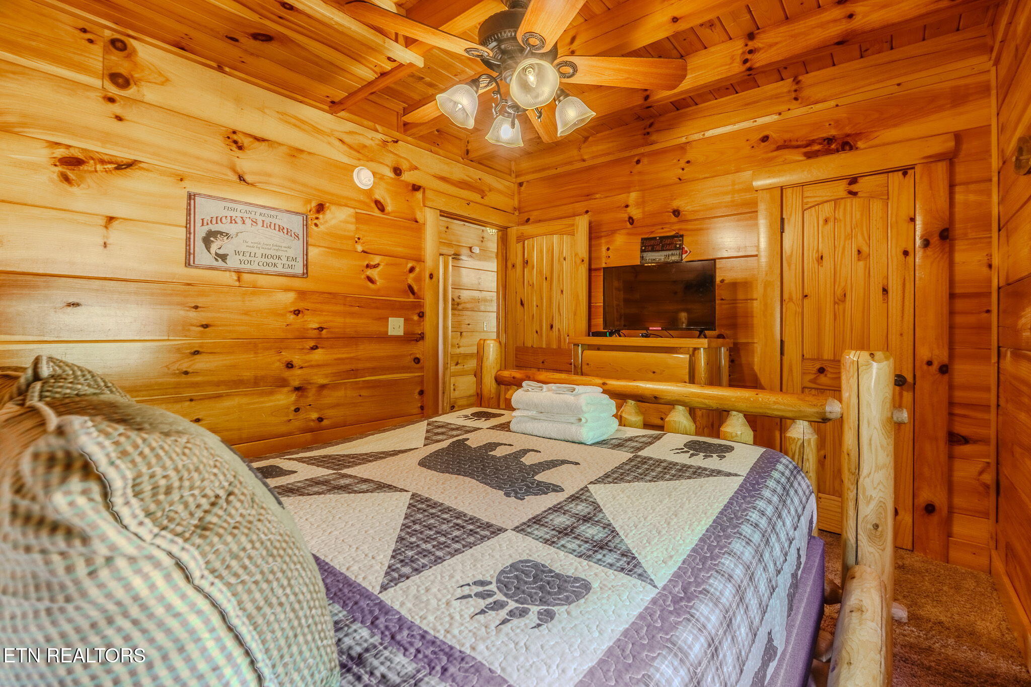 2453 Hackberry Drive Sevierville TN 37862