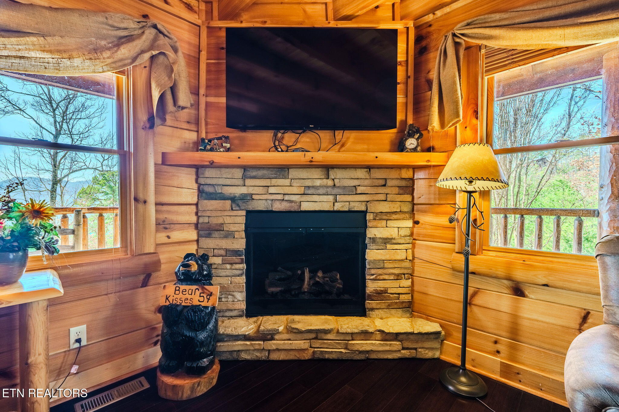 2453 Hackberry Drive Sevierville TN 37862