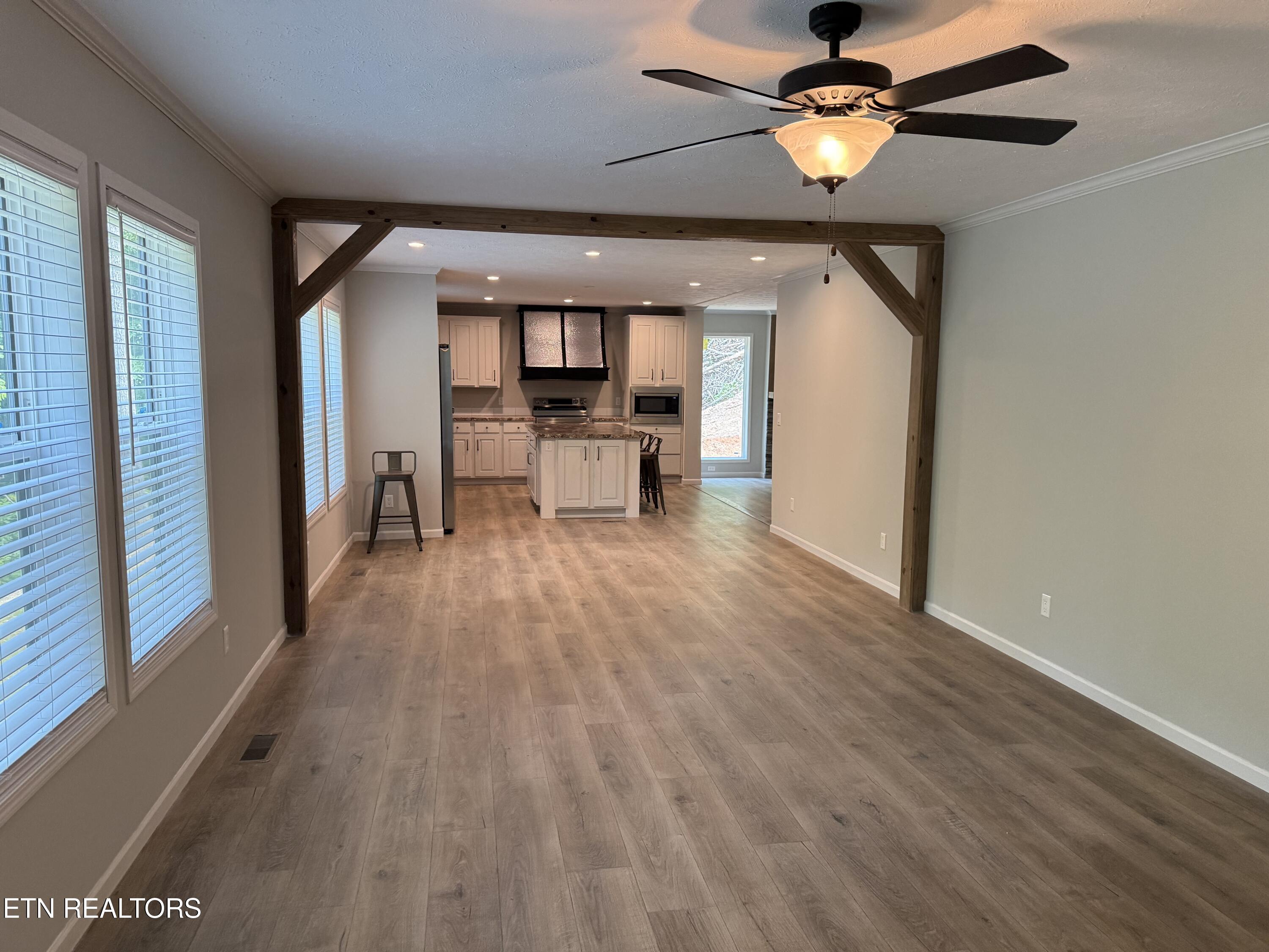283 Farmer Hollow Road Clinton TN 37716