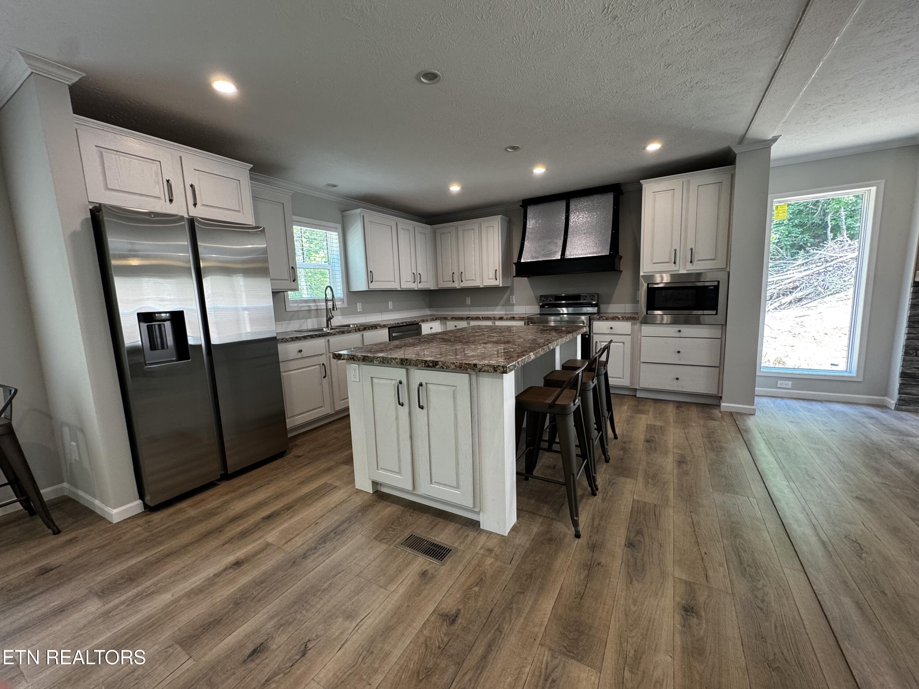 283 Farmer Hollow Road Clinton TN 37716