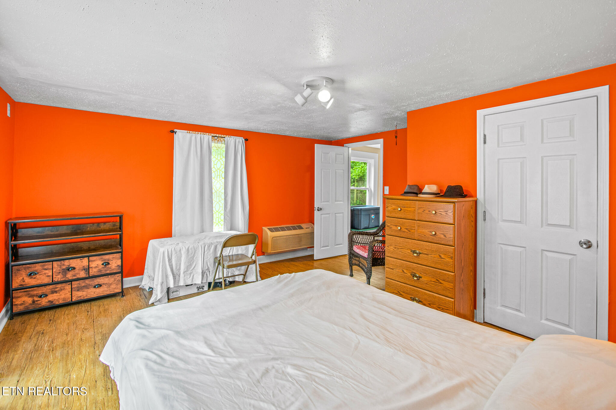 2404 Cedar Lane Knoxville TN 37918