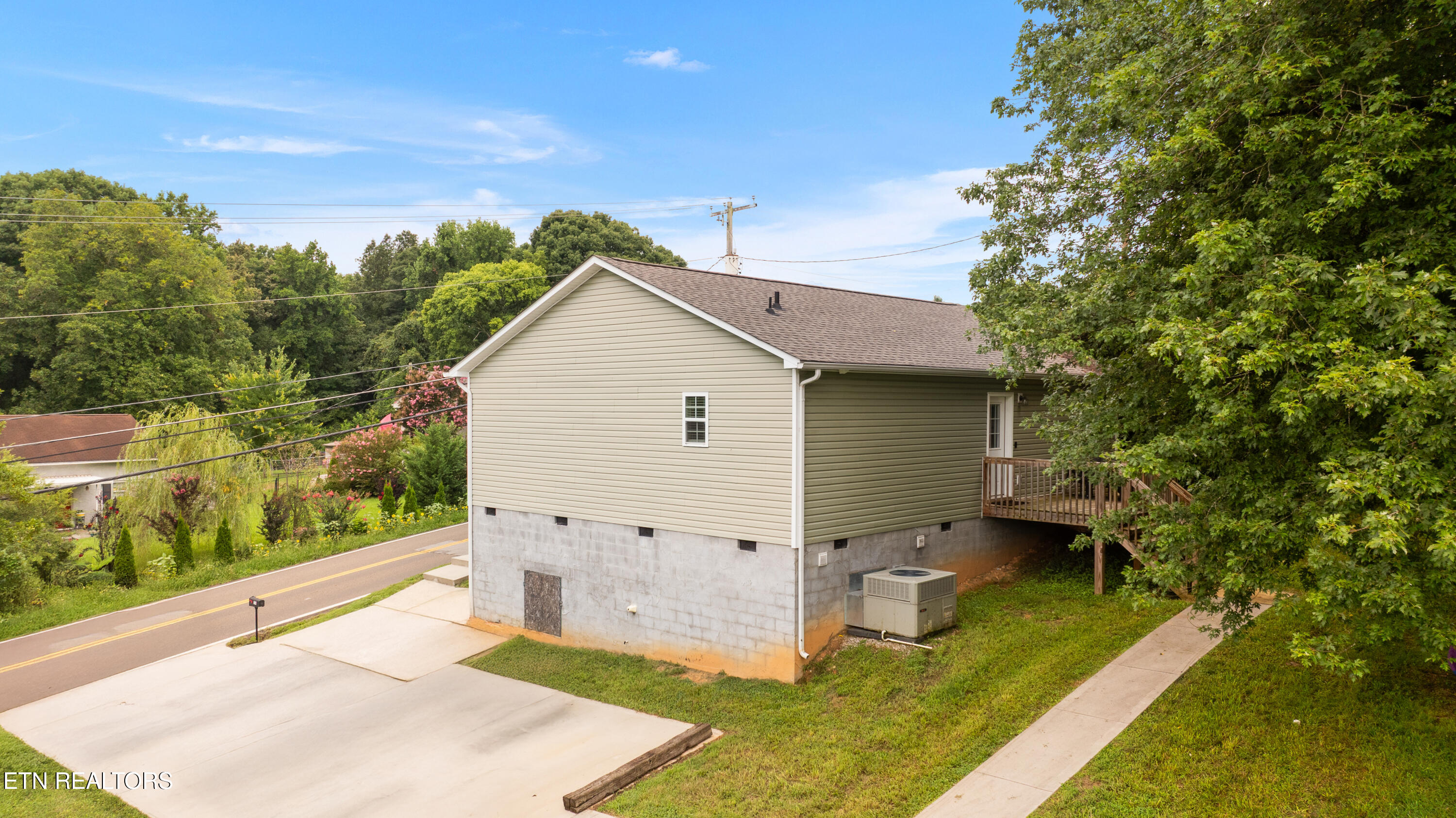 1714 Spring Hill Road Knoxville TN 37914