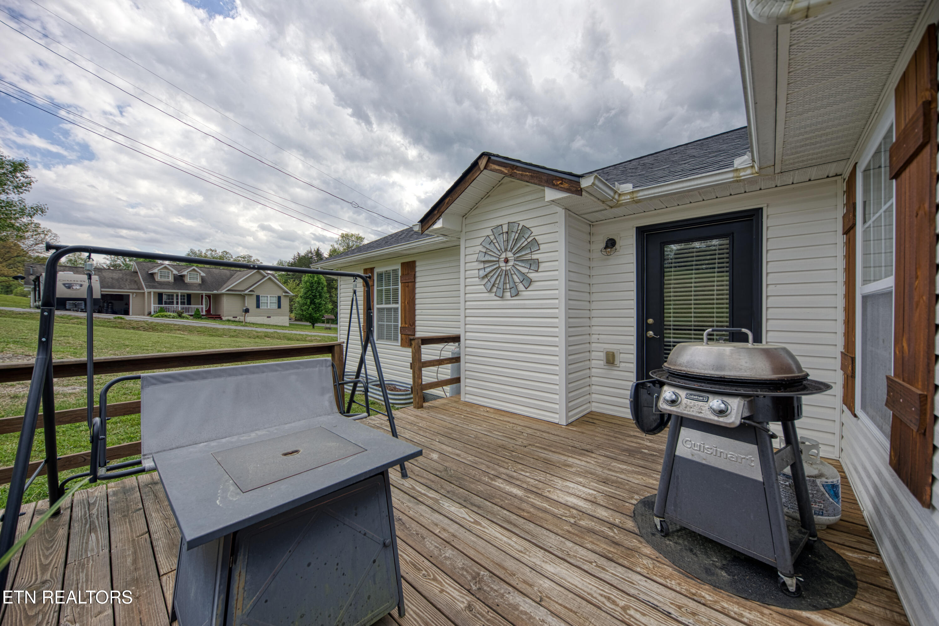 1103 Earnhardt Lane Lafollette TN 37766