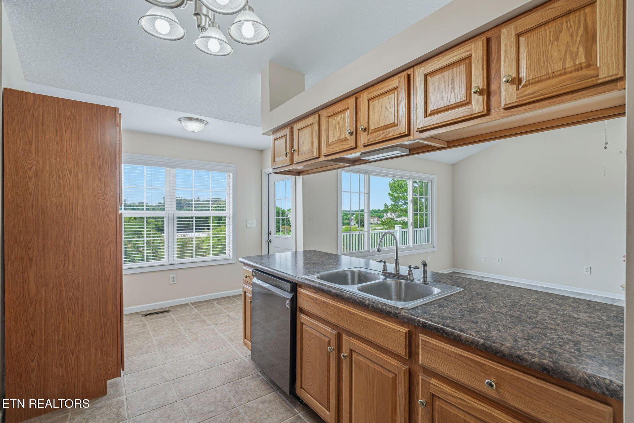 138 Country Way Road Vonore TN 37885