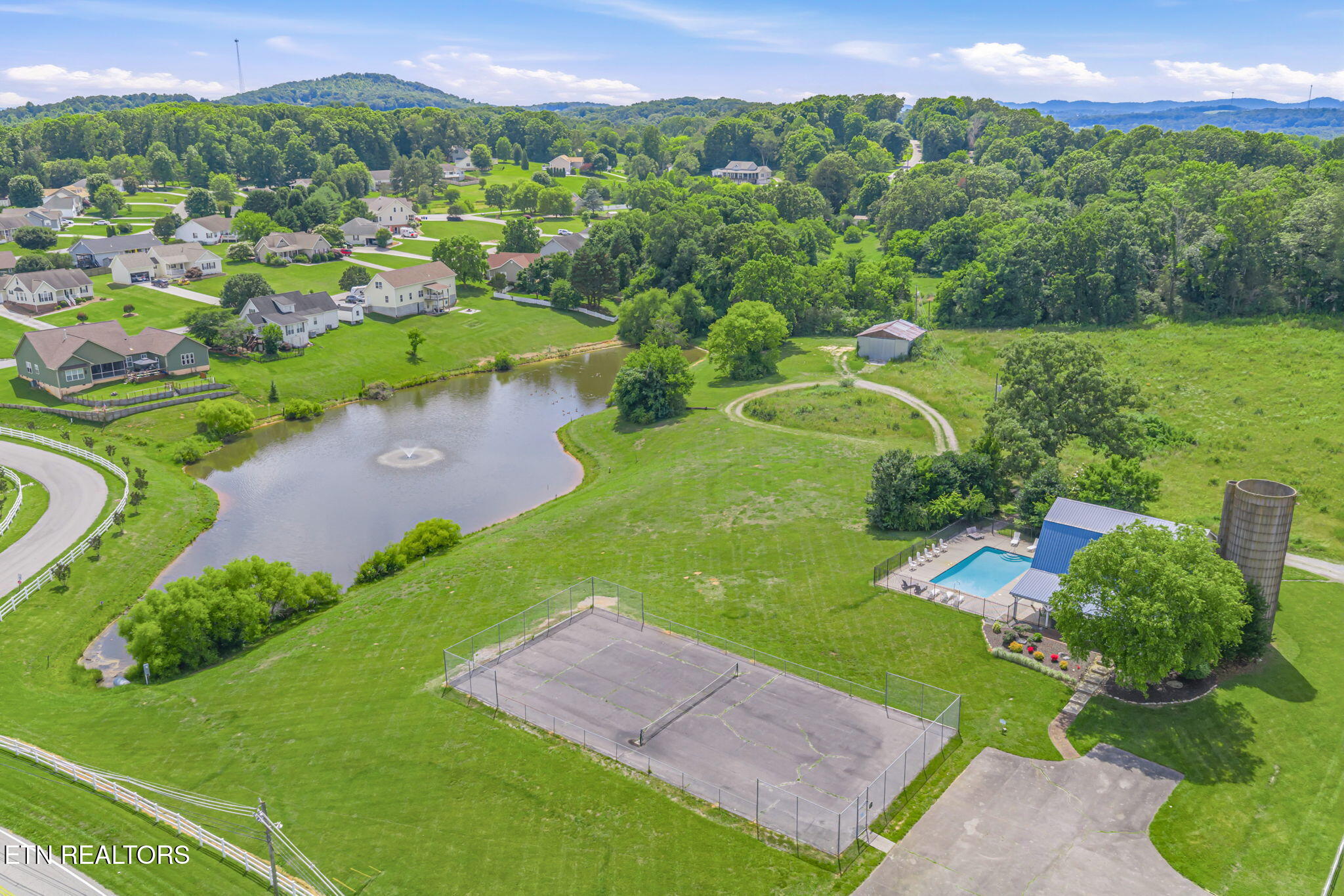 138 Country Way Road Vonore TN 37885