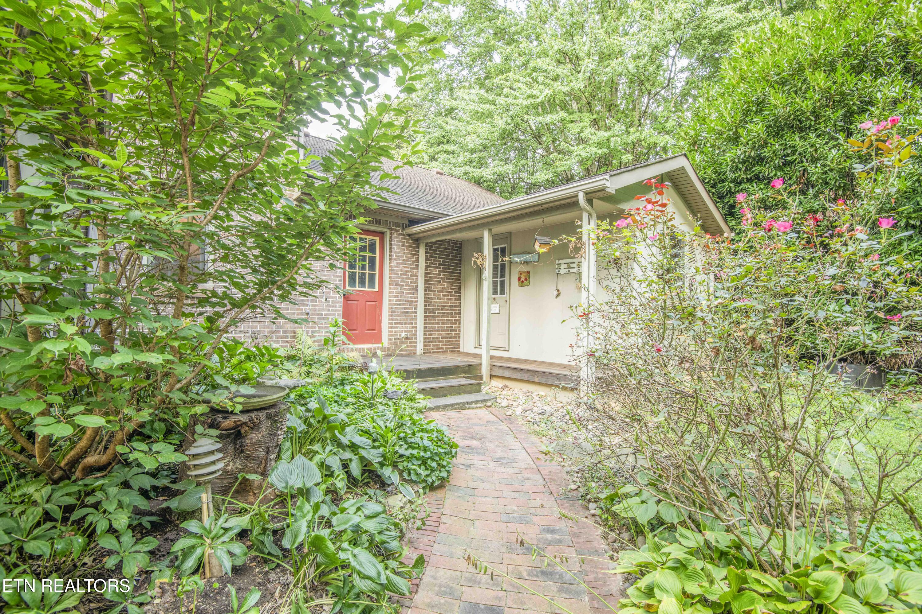 204 Nutwood Circle Knoxville TN 37934