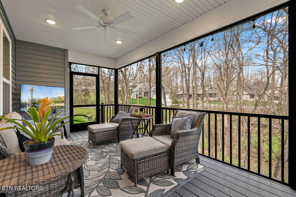 117 Ootsima Way Loudon TN 37774