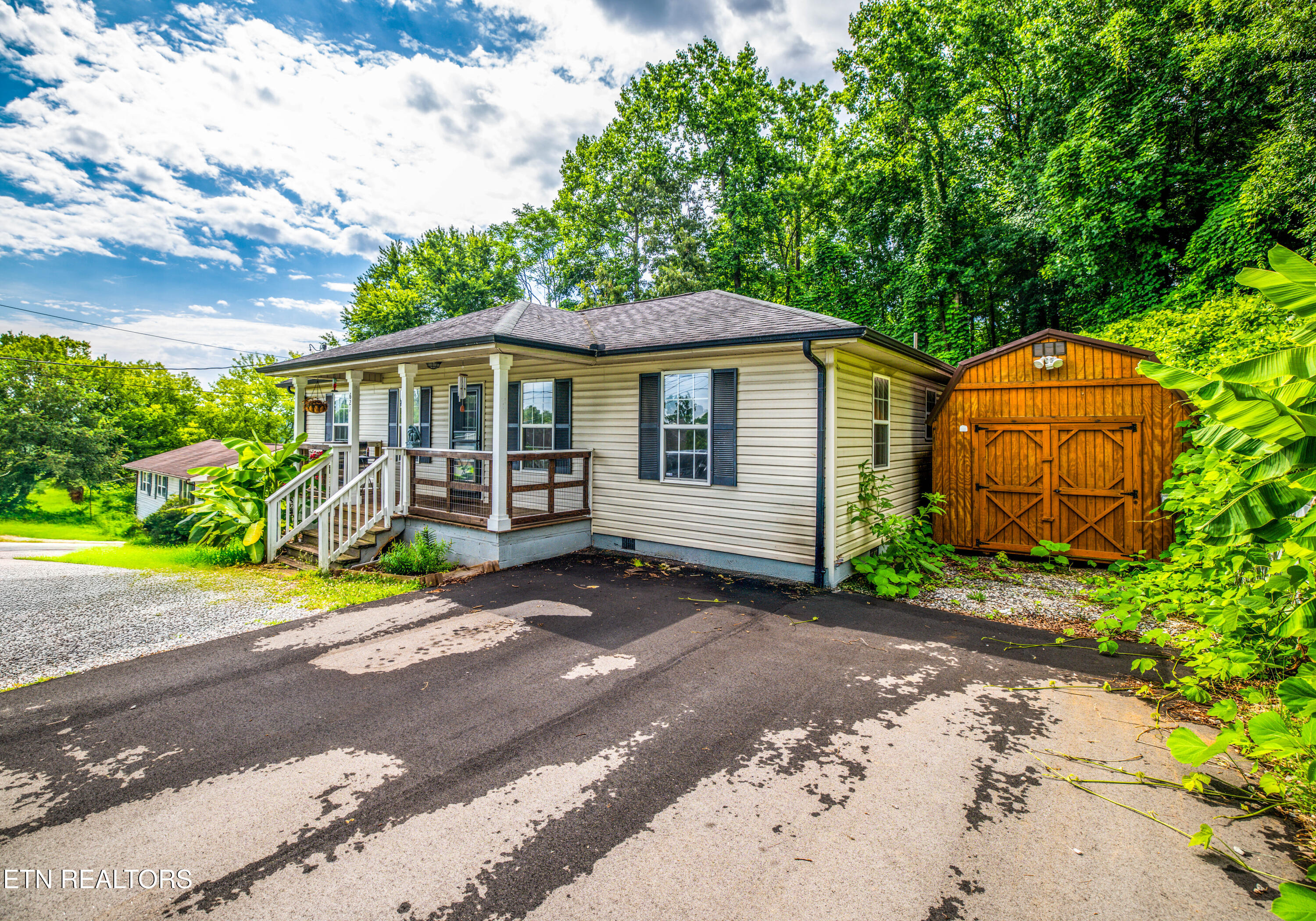 621 Latham Avenue Knoxville TN 37920