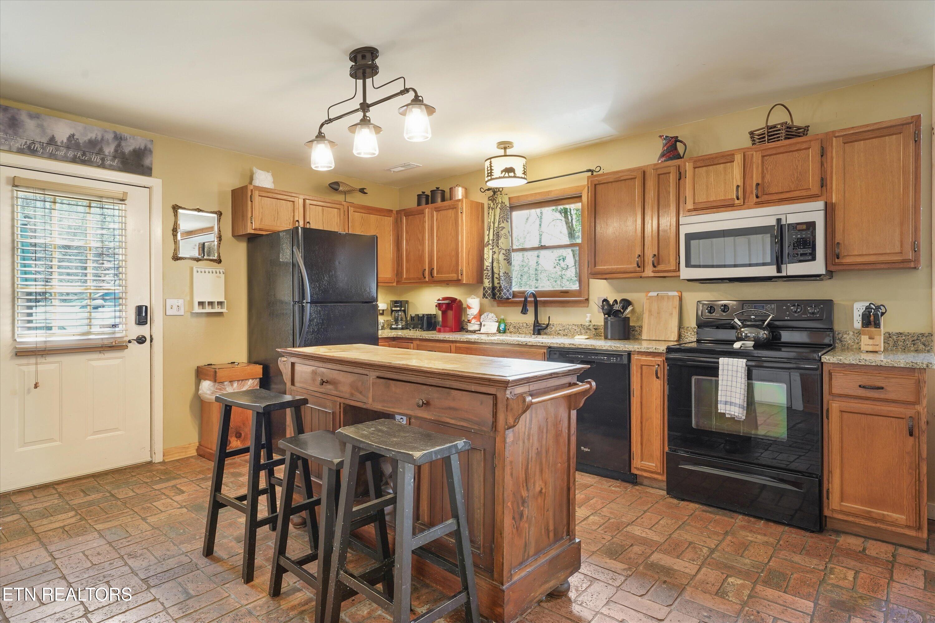 1639 Joshua Way Sevierville TN 37876