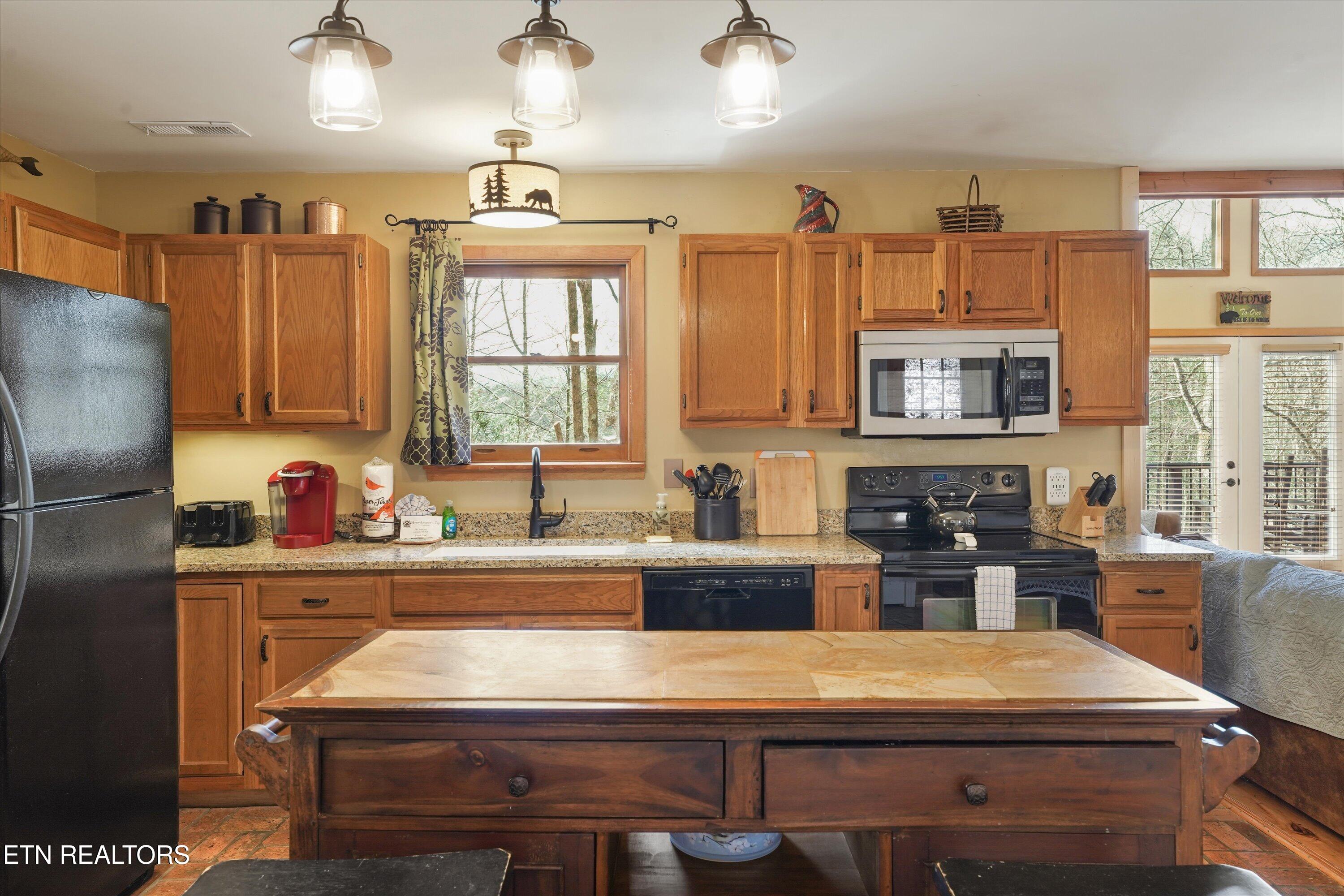 1639 Joshua Way Sevierville TN 37876