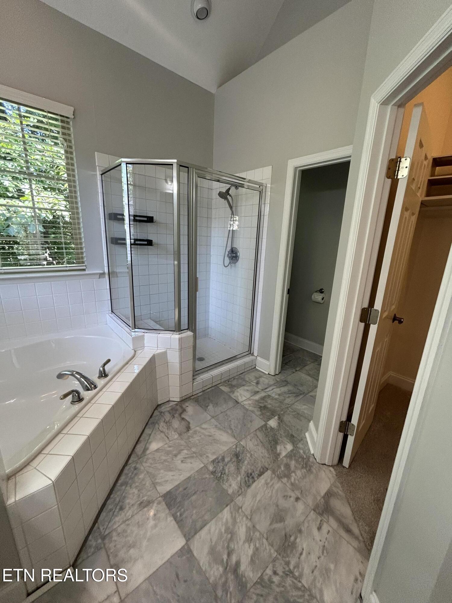 1805 Shady Hollow Lane Knoxville TN 37922