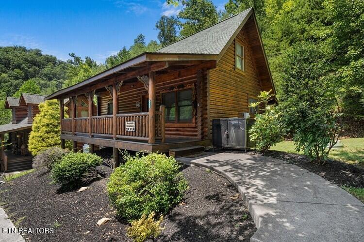 3143 Smoky Ridge Way Sevierville TN 37862