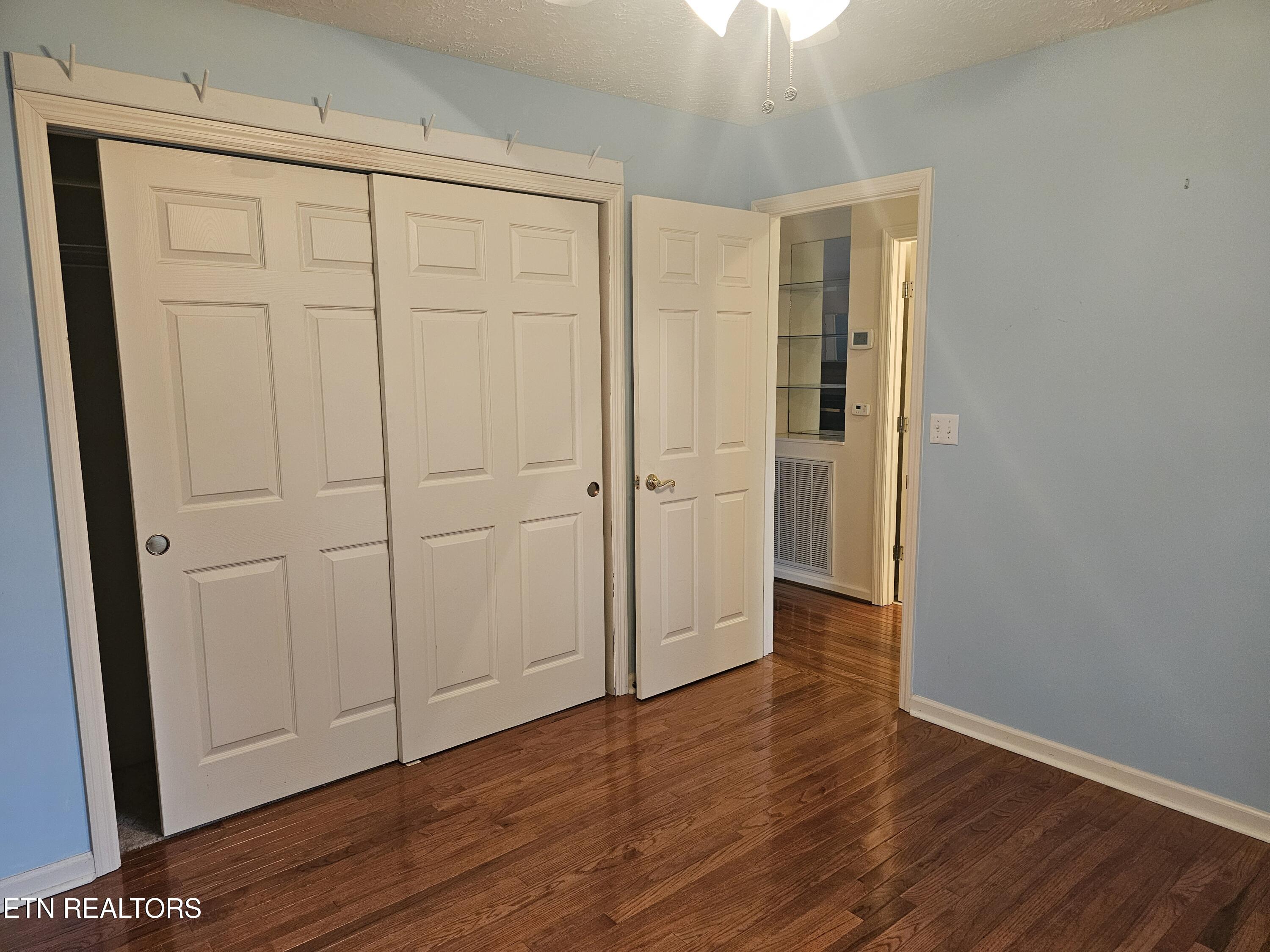 36 White Oak Circle Crossville TN 38555