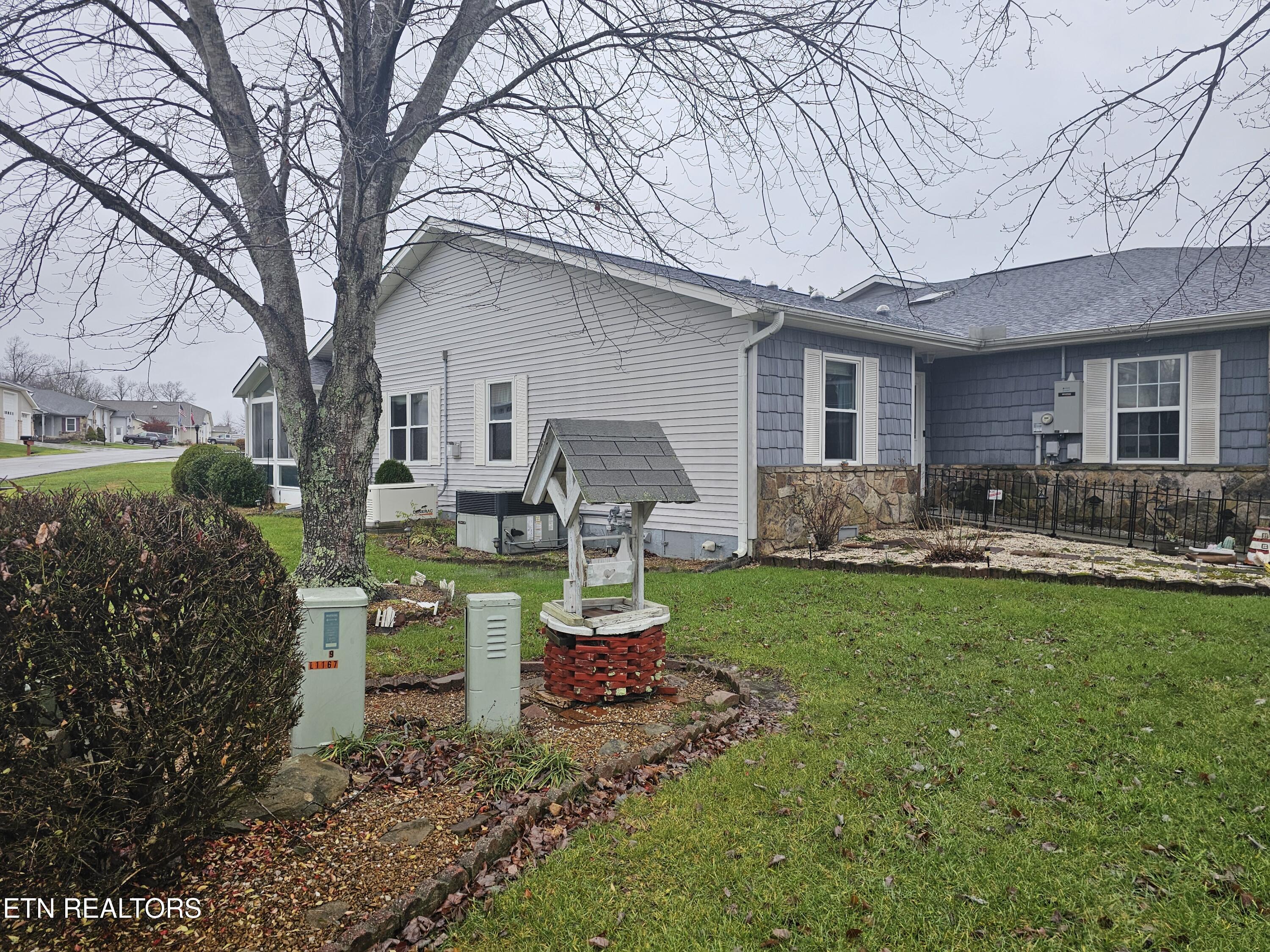 36 White Oak Circle Crossville TN 38555