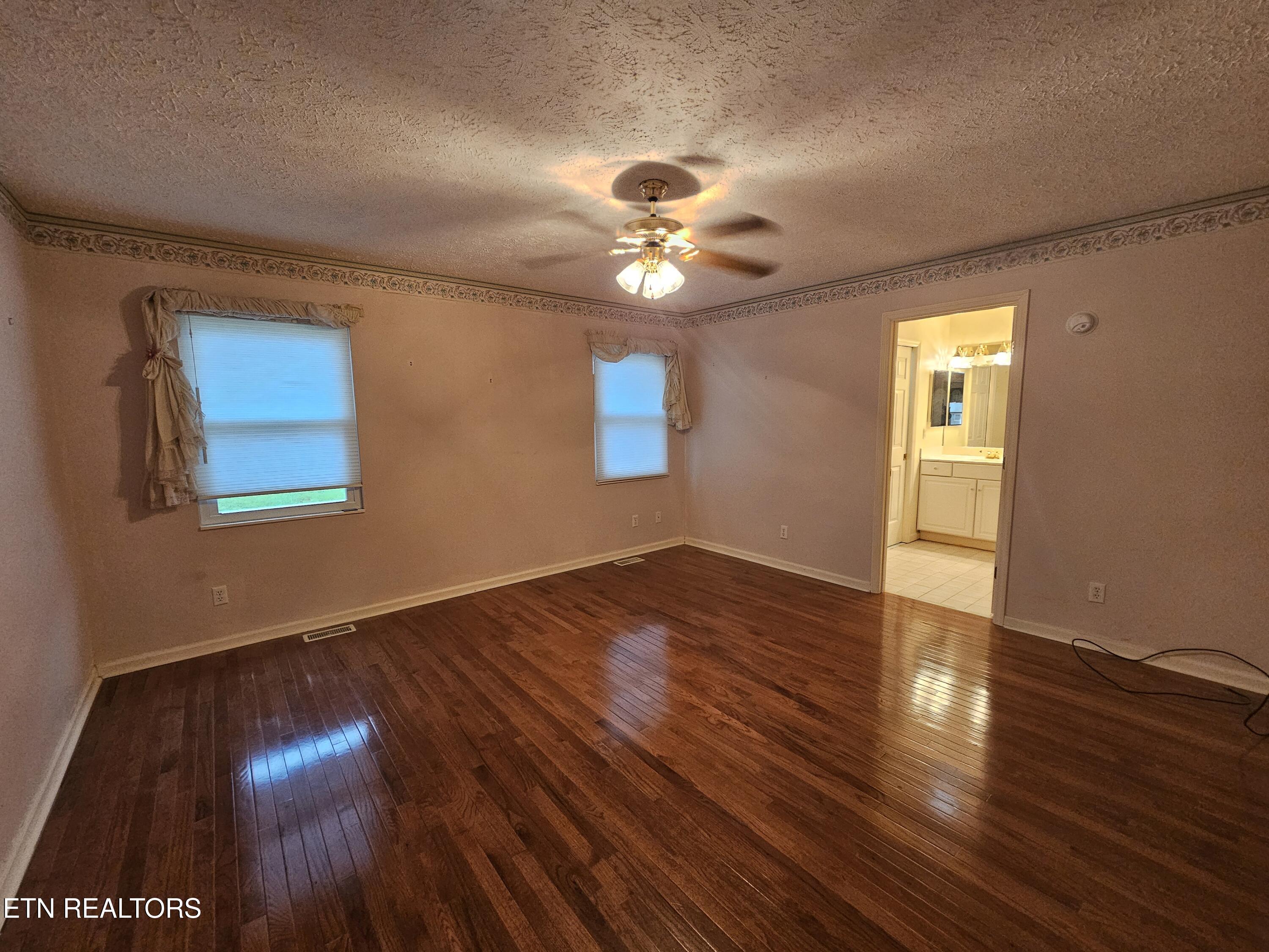 36 White Oak Circle Crossville TN 38555