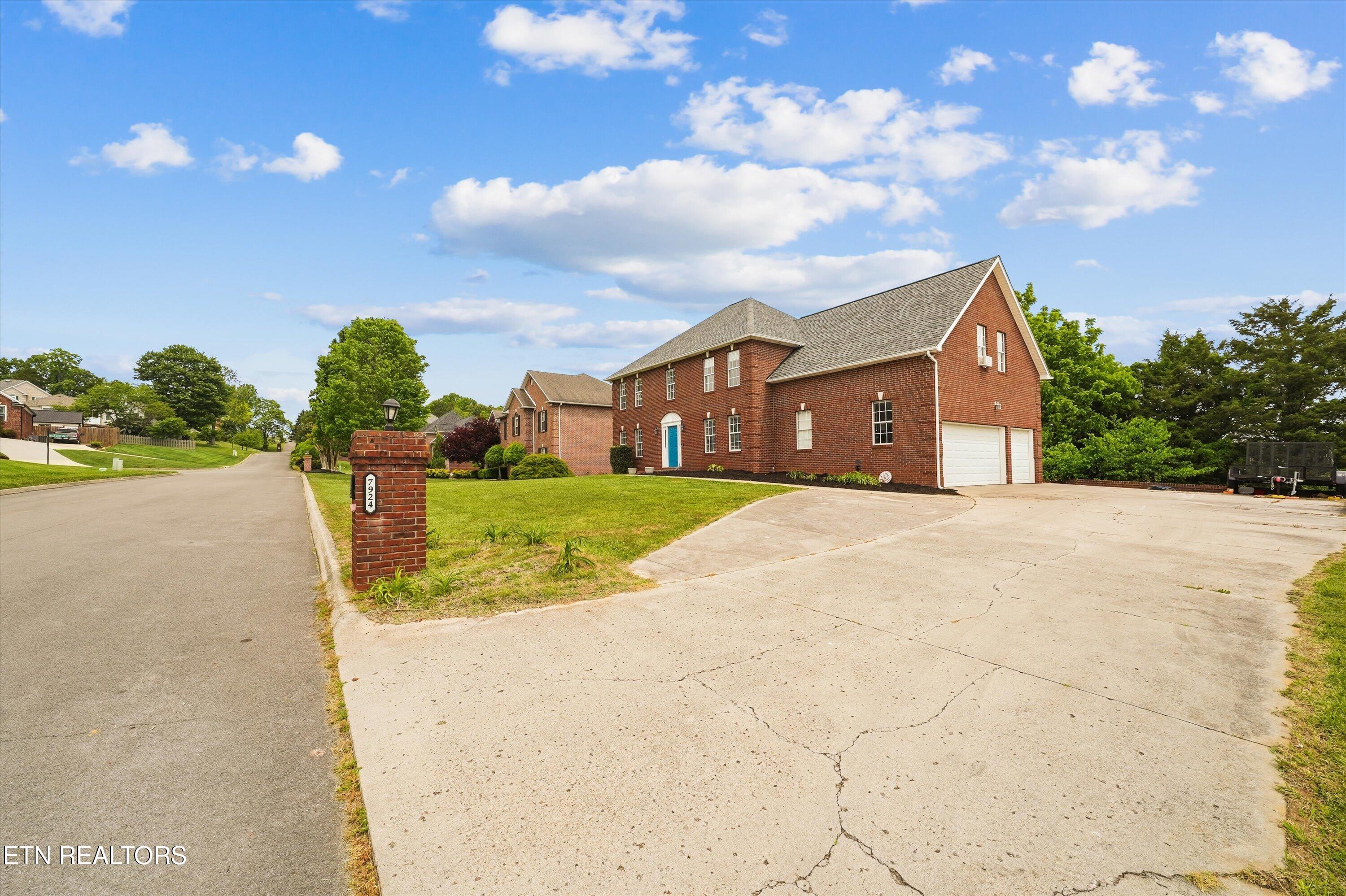 7924 Country Scene Road Knoxville TN 37938