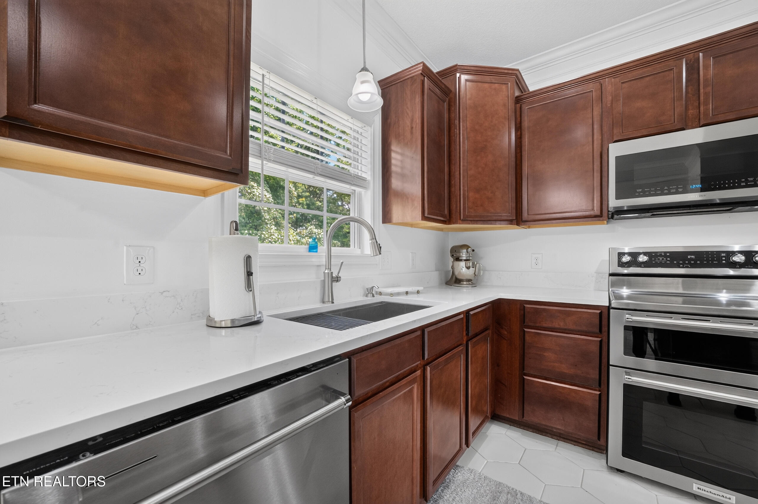 7431 Sparkle Lane Knoxville TN 37931