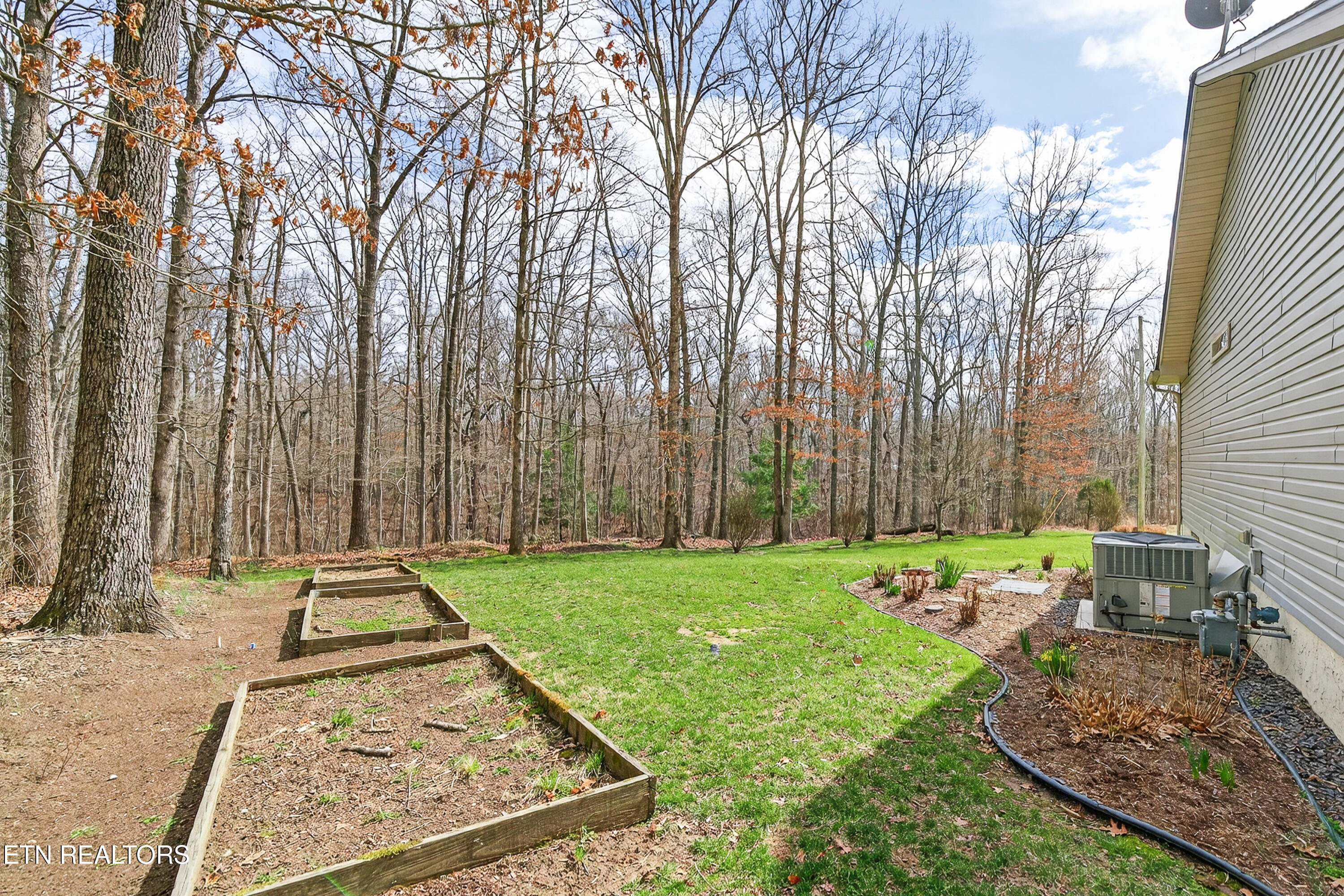 5 Warpath Circle Crossville TN 38572