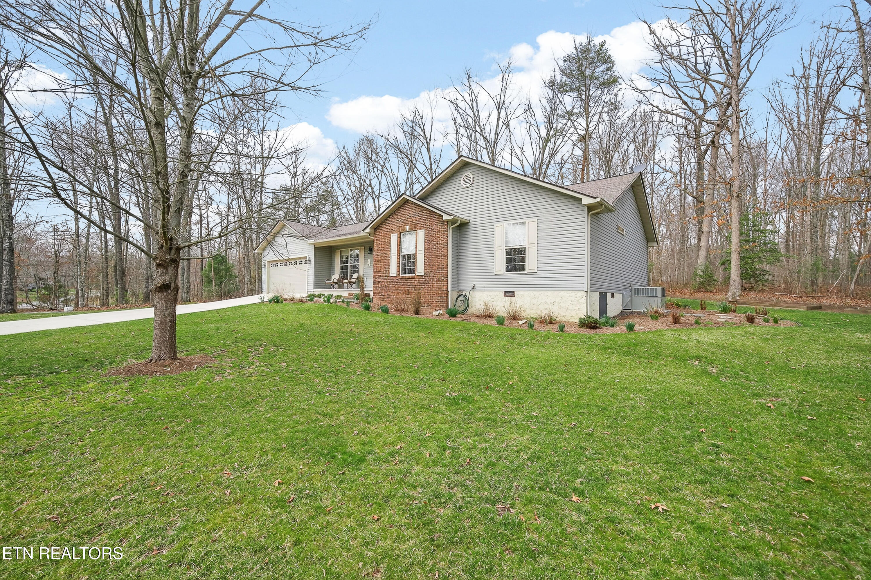 5 Warpath Circle Crossville TN 38572