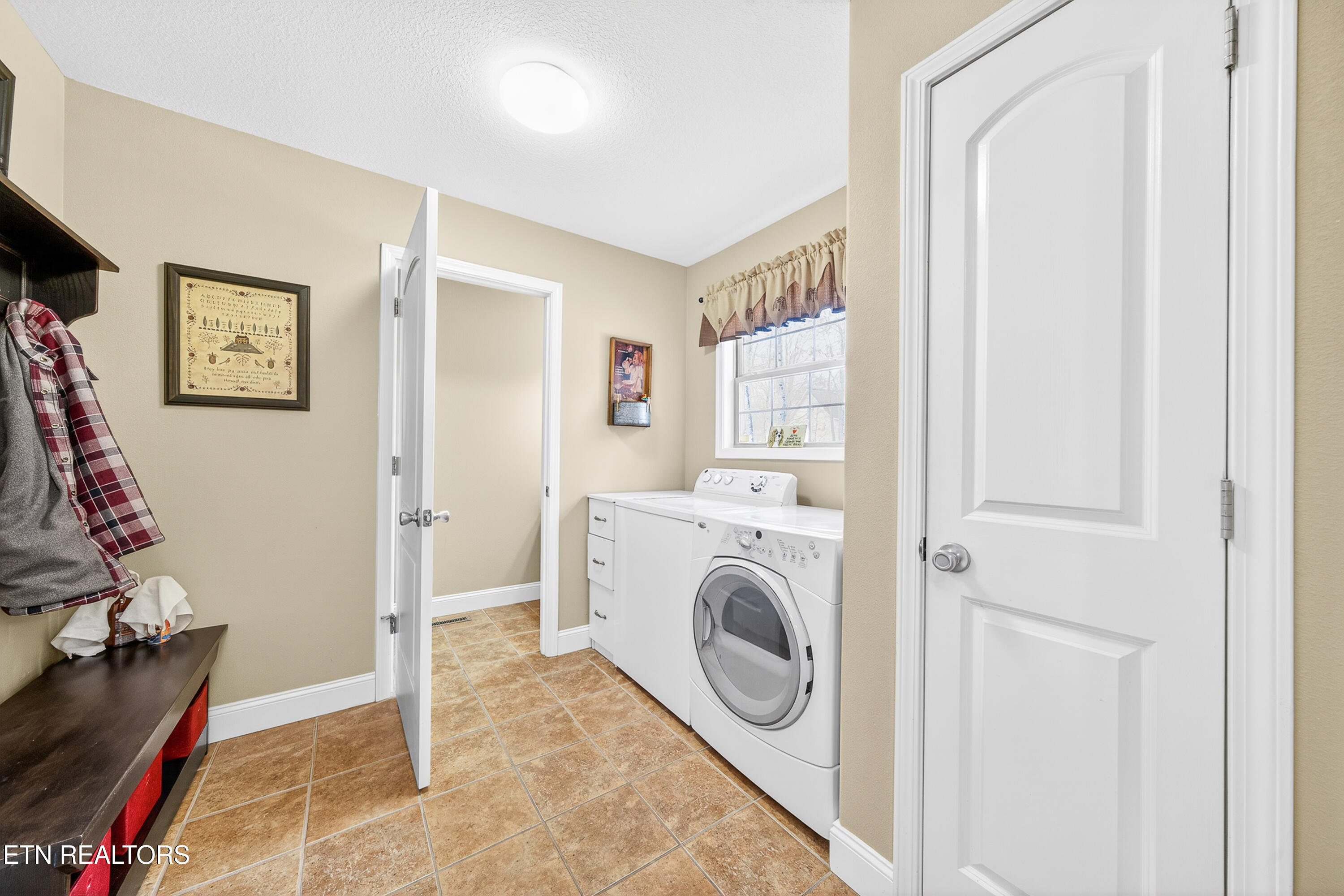 5 Warpath Circle Crossville TN 38572