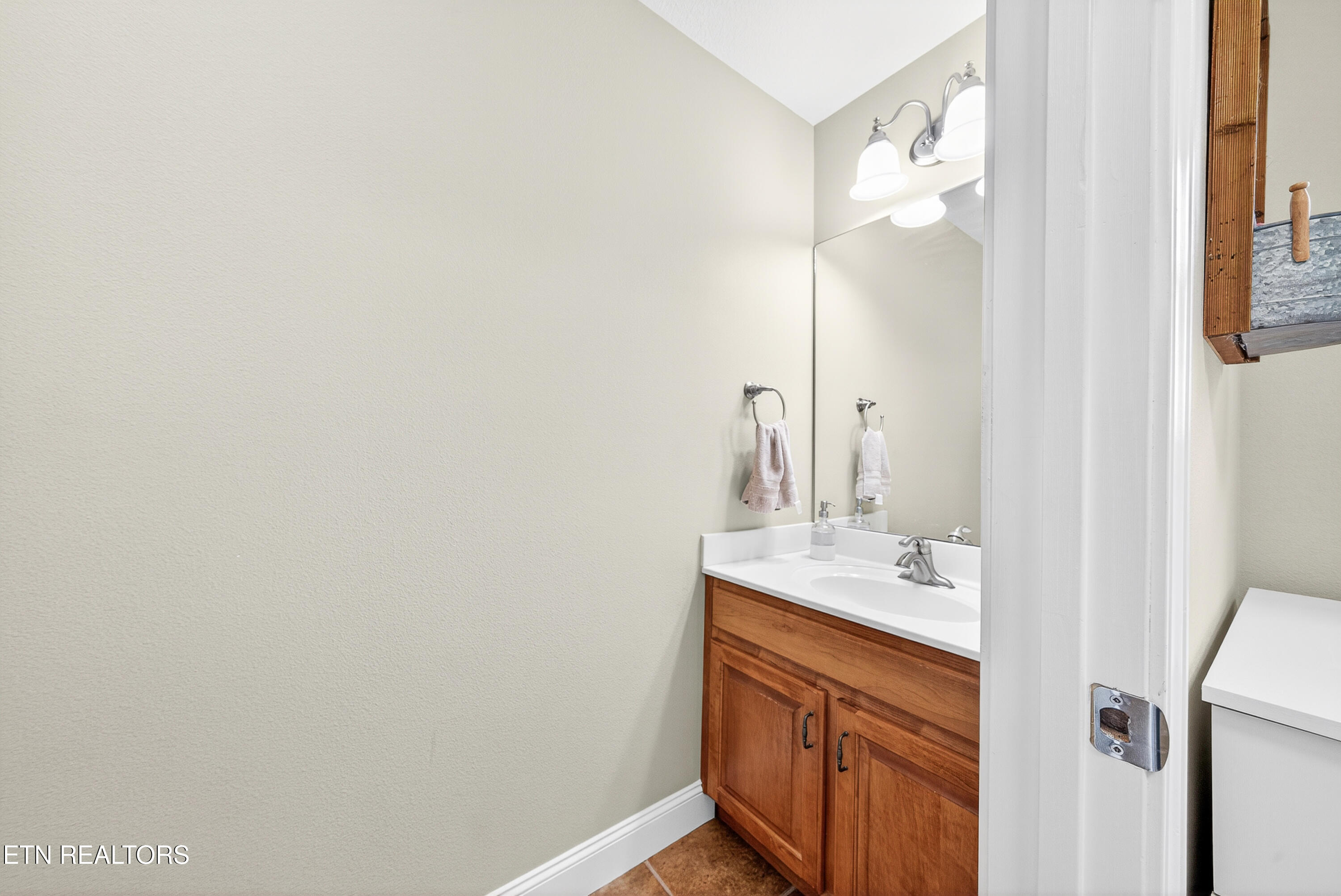 5 Warpath Circle Crossville TN 38572