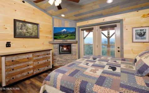 240 Stone Fence Lane Gatlinburg TN 37738
