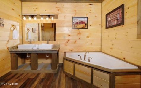 240 Stone Fence Lane Gatlinburg TN 37738