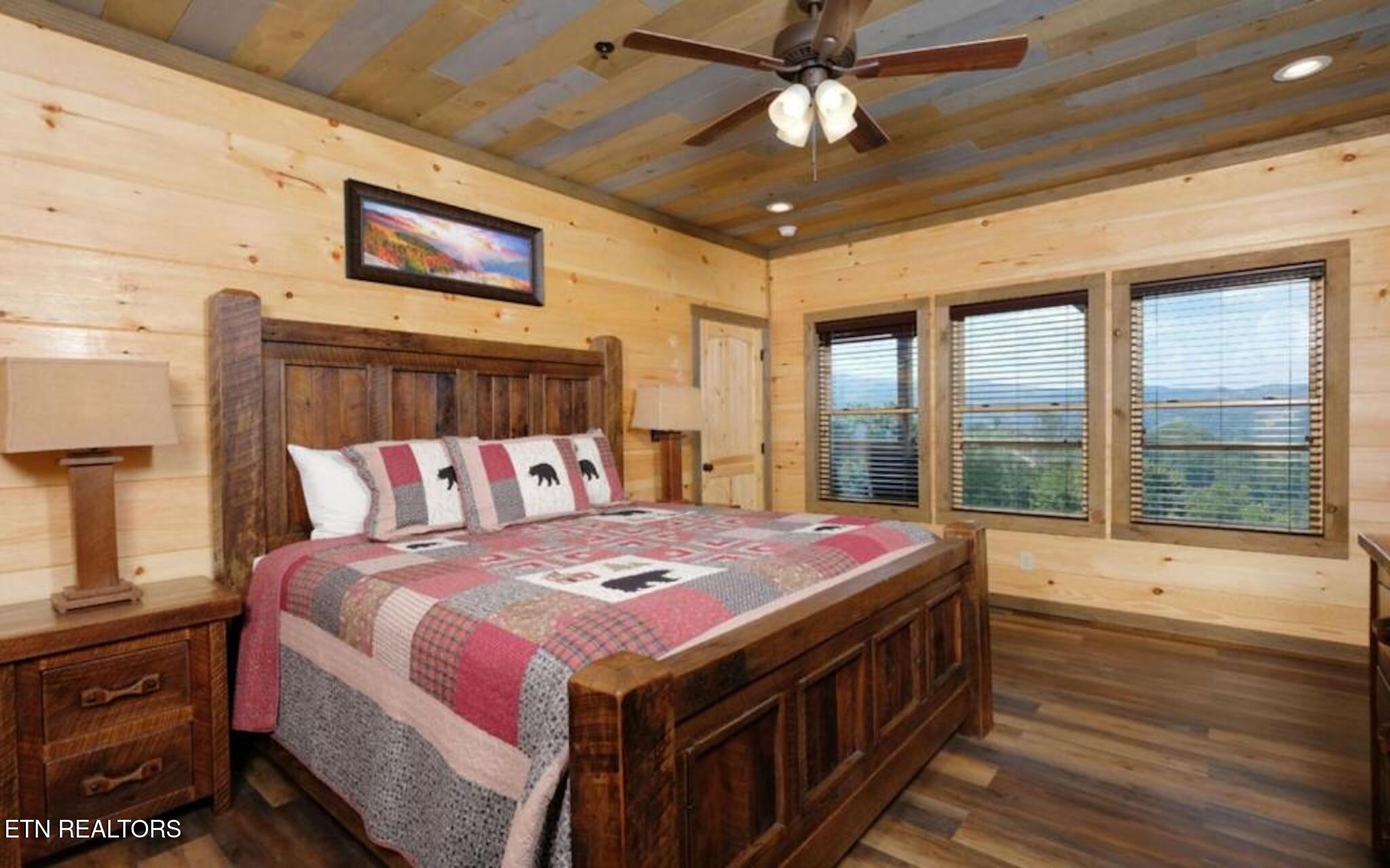240 Stone Fence Lane Gatlinburg TN 37738