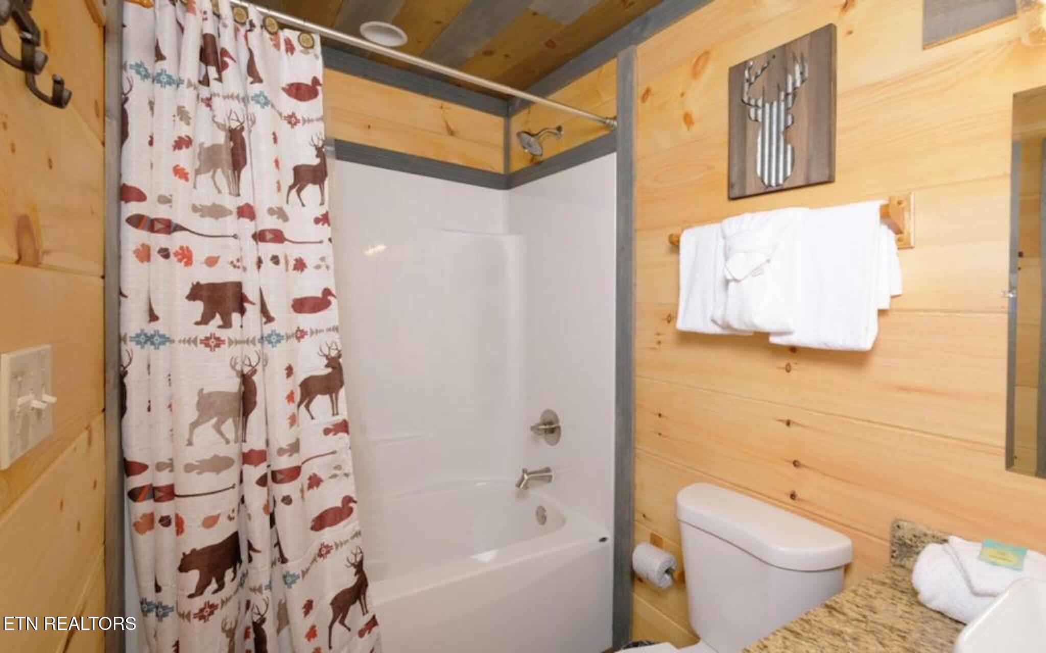 240 Stone Fence Lane Gatlinburg TN 37738