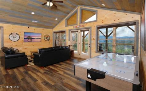 240 Stone Fence Lane Gatlinburg TN 37738