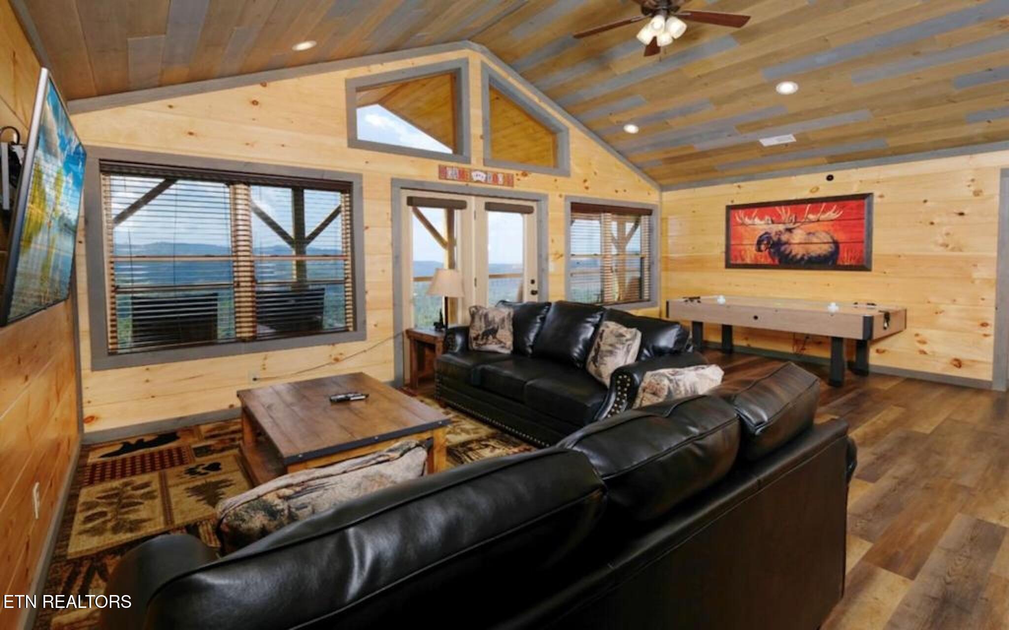 240 Stone Fence Lane Gatlinburg TN 37738