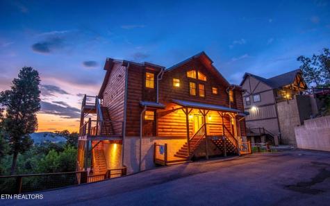 240 Stone Fence Lane Gatlinburg TN 37738