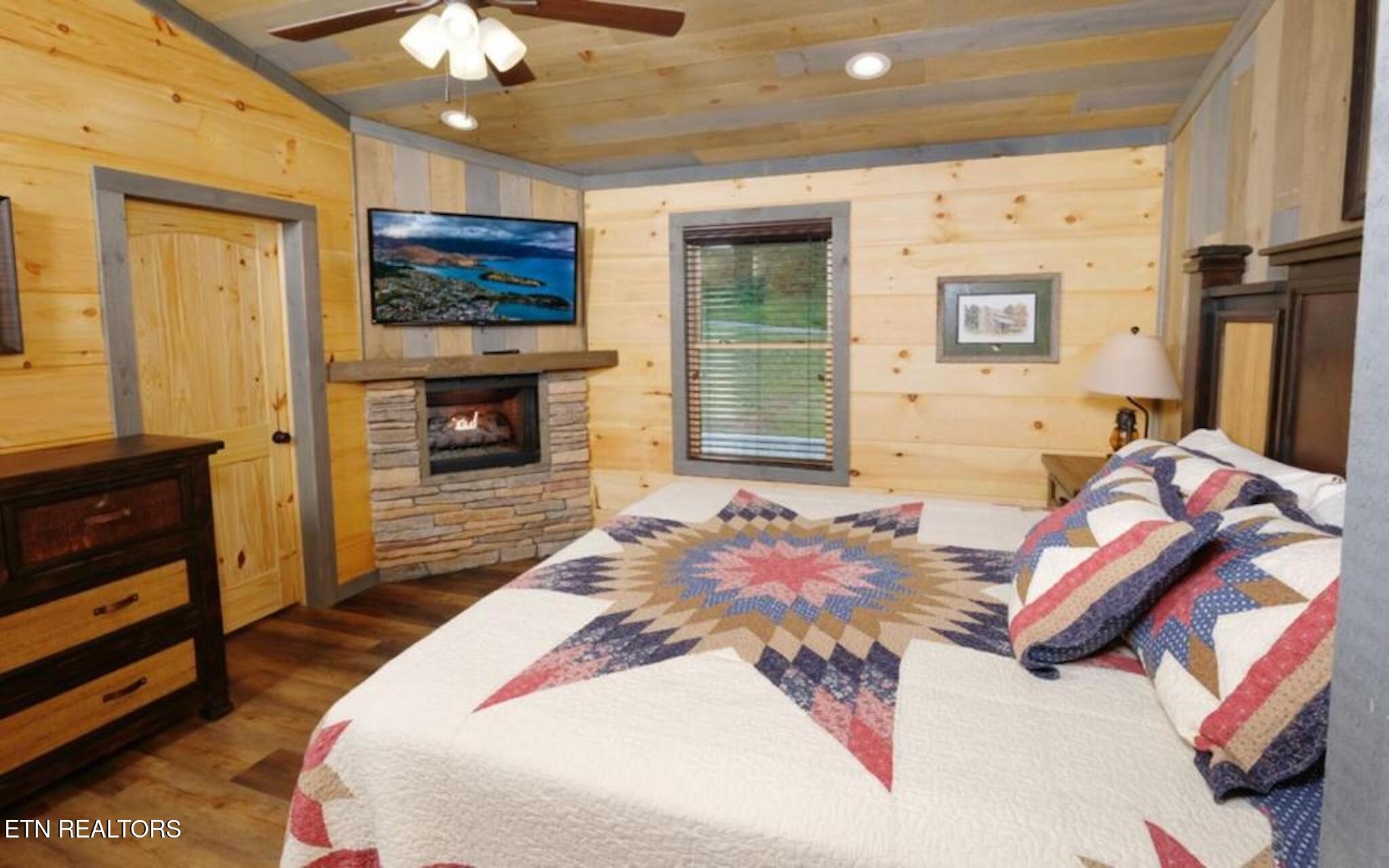 240 Stone Fence Lane Gatlinburg TN 37738