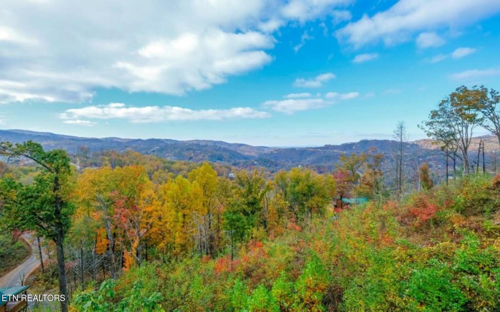 240 Stone Fence Lane Gatlinburg TN 37738