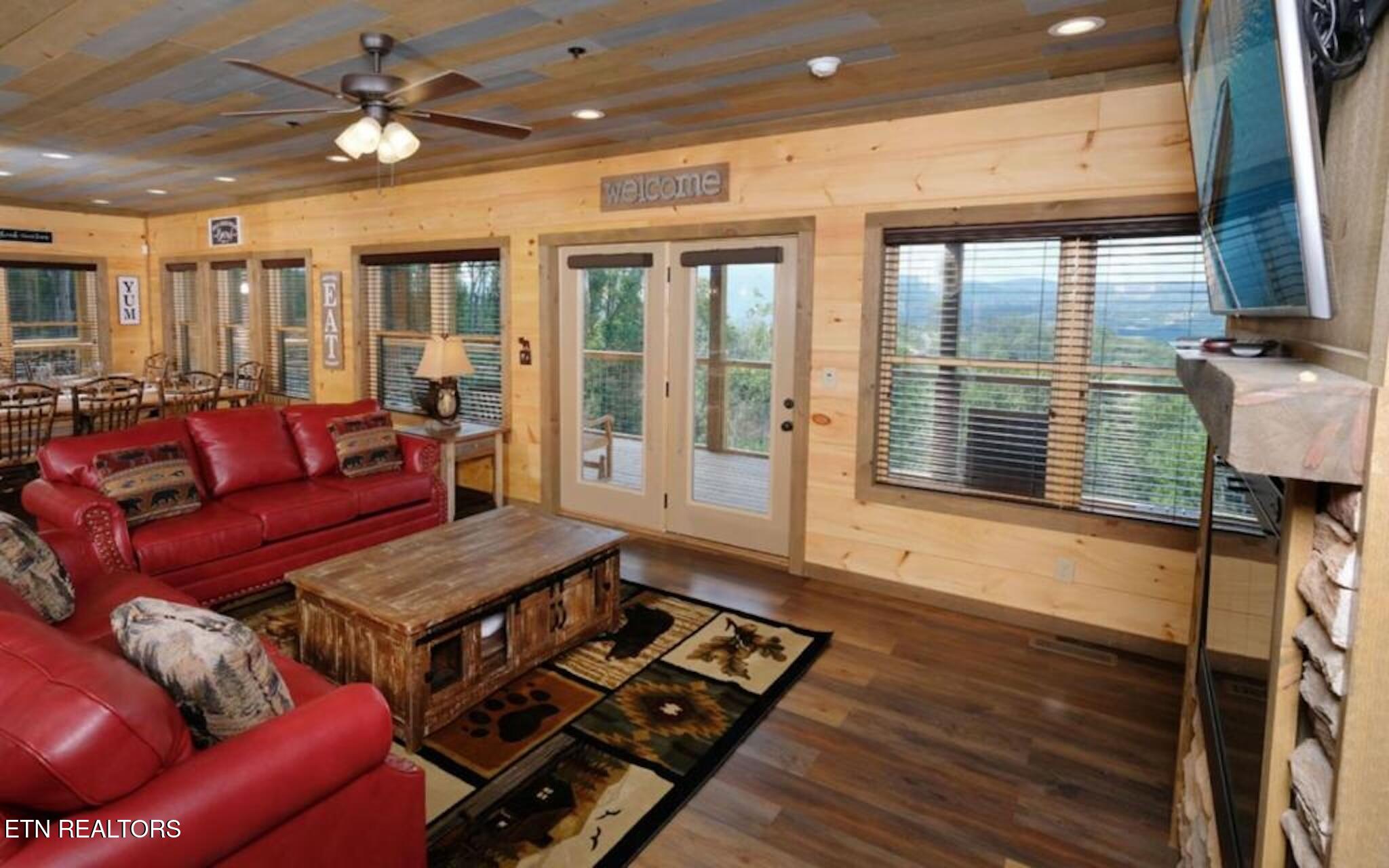 240 Stone Fence Lane Gatlinburg TN 37738
