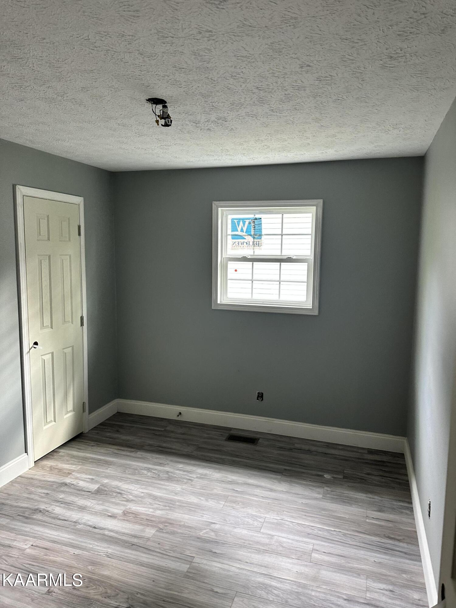 1115 W Forrest Street Lafollette TN 37766